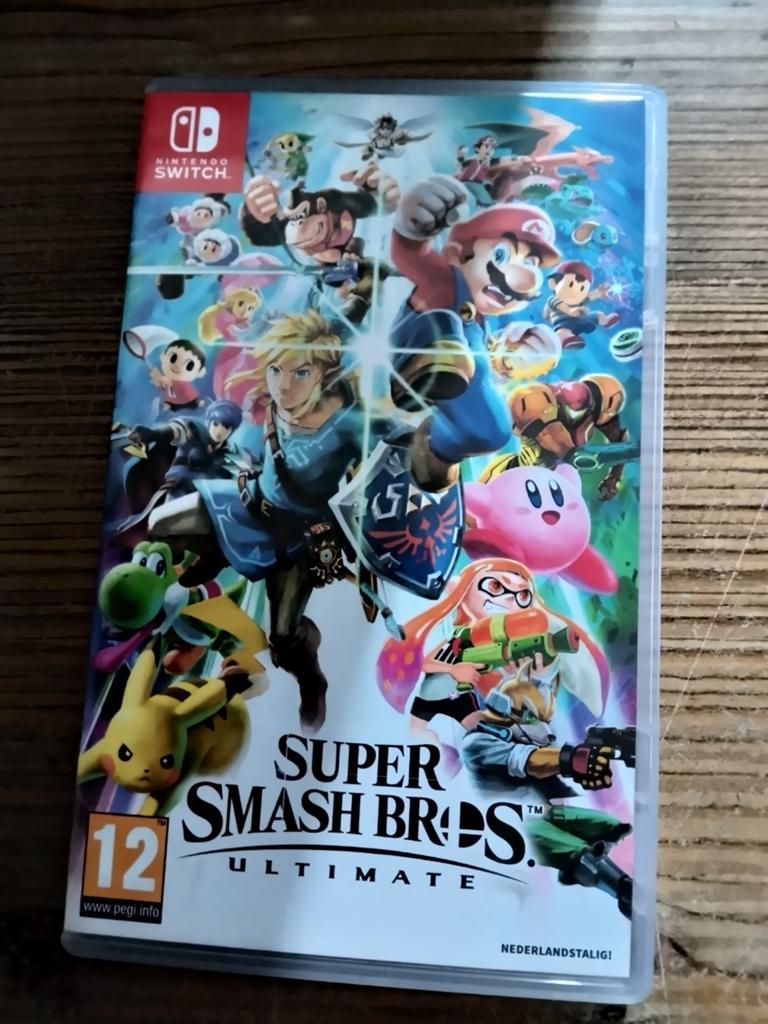 Super Smash Bros. Ultimate - Nintendo Switch, Spelcomputers en Games, Games | Nintendo Switch, Vechten, Ophalen of Verzenden, Zo goed als nieuw