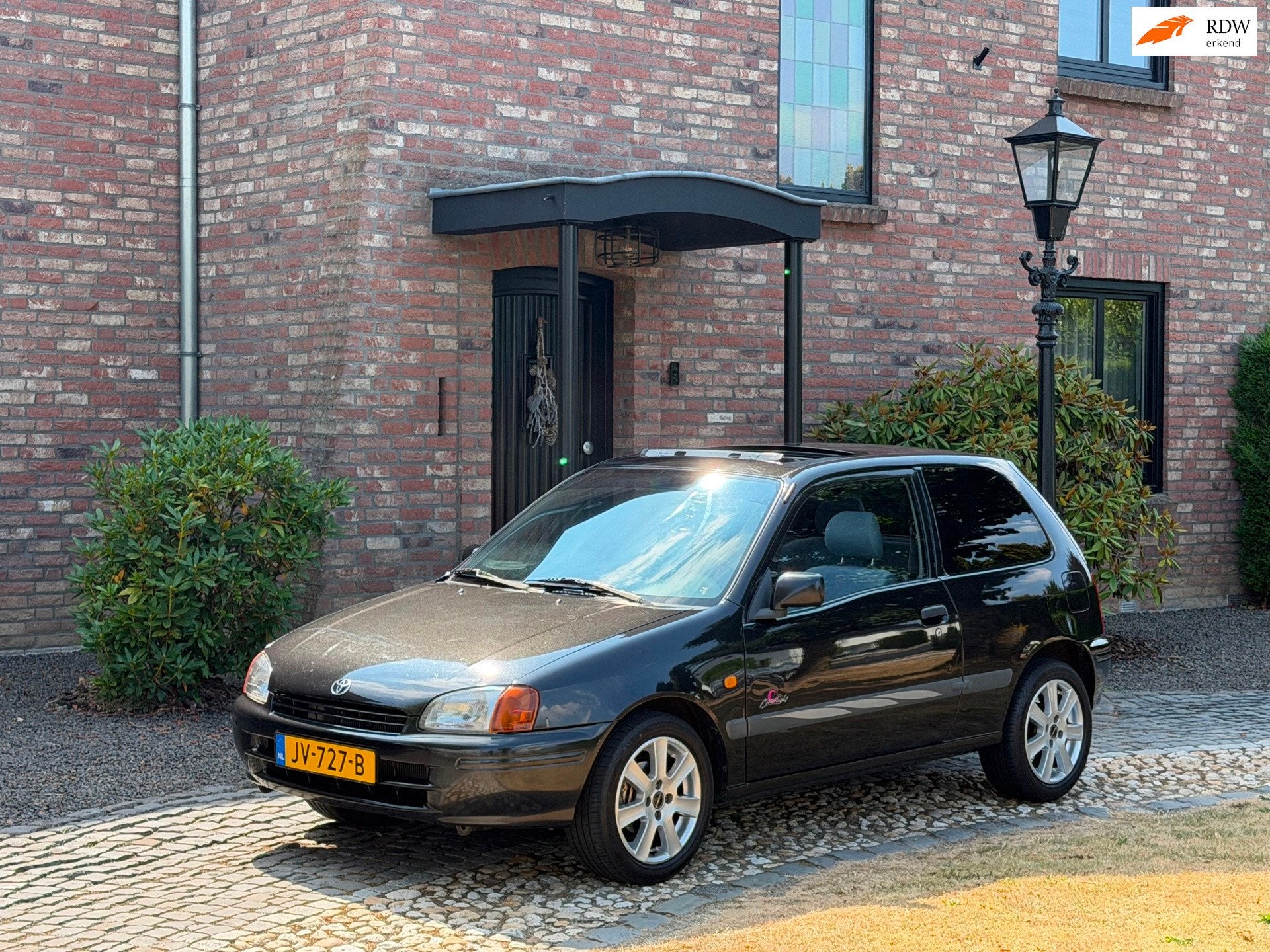 Toyota Starlet 1.3-16V GLi Moonlight Schuifdak, Gebruikt, 4 cilinders, Starlet, 400 kg