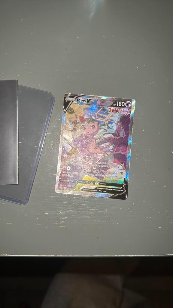 Mew v alternate art 251/264, Hobby en Vrije tijd, Verzamelkaartspellen | Pokémon, Ophalen of Verzenden, Nieuw, Losse kaart