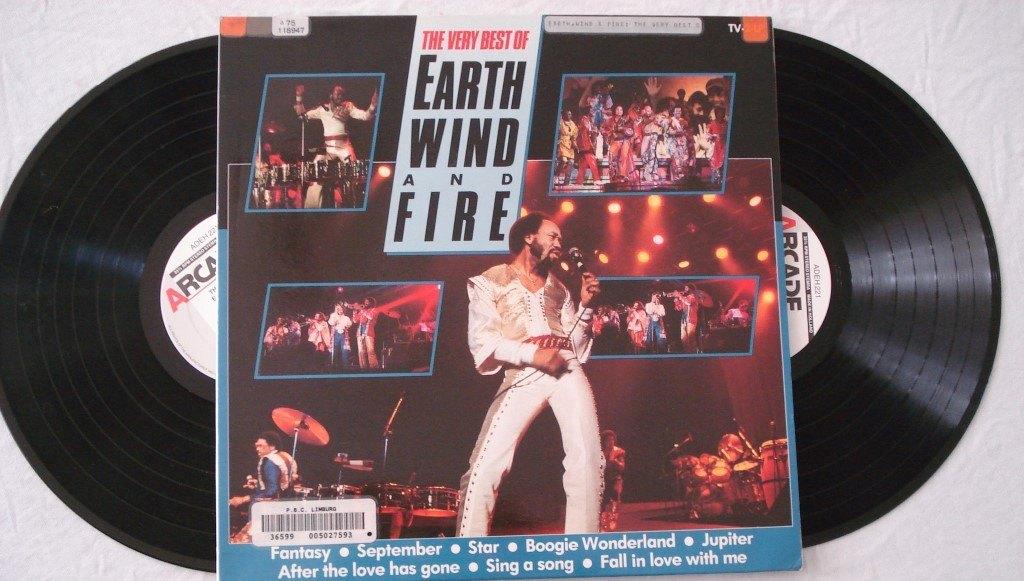 Earth, Wind & Fire - The very best of Earth, Wind & Fire, Ophalen of Verzenden, 1980 - 1989, Gebruikt, 12 inch