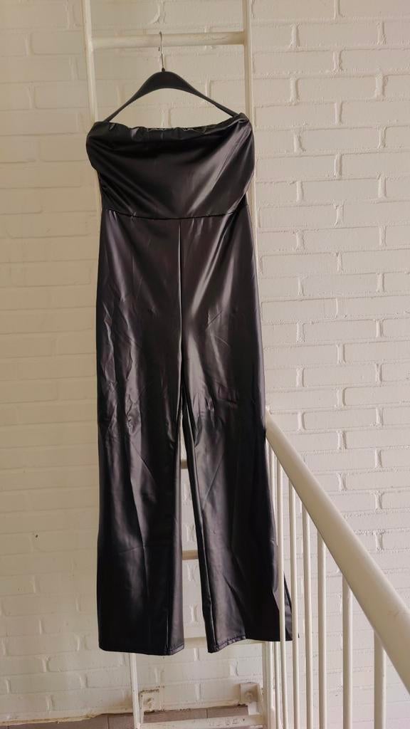 Zwarte Strapless Latex PVC Jumpsuit, Maat 38/40 (M), Zwart, Ophalen of Verzenden, Zo goed als nieuw