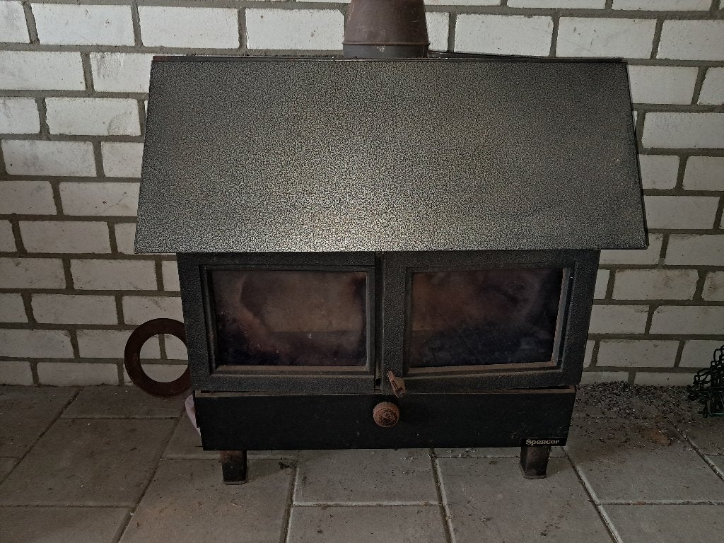 oude kachel, Ophalen, Gebruikt, Hout, Houtkachel