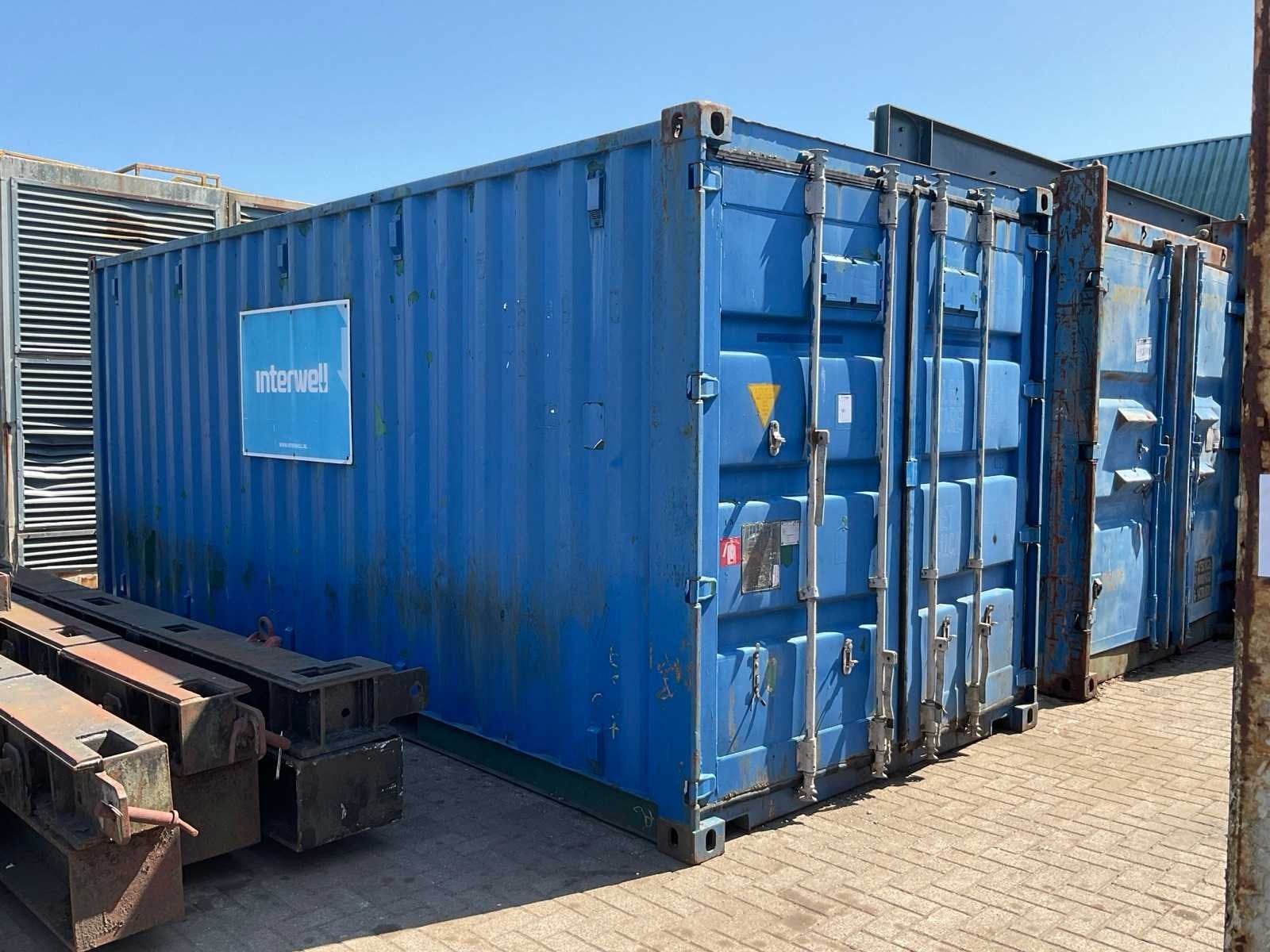 Zeecontainer met inhoud