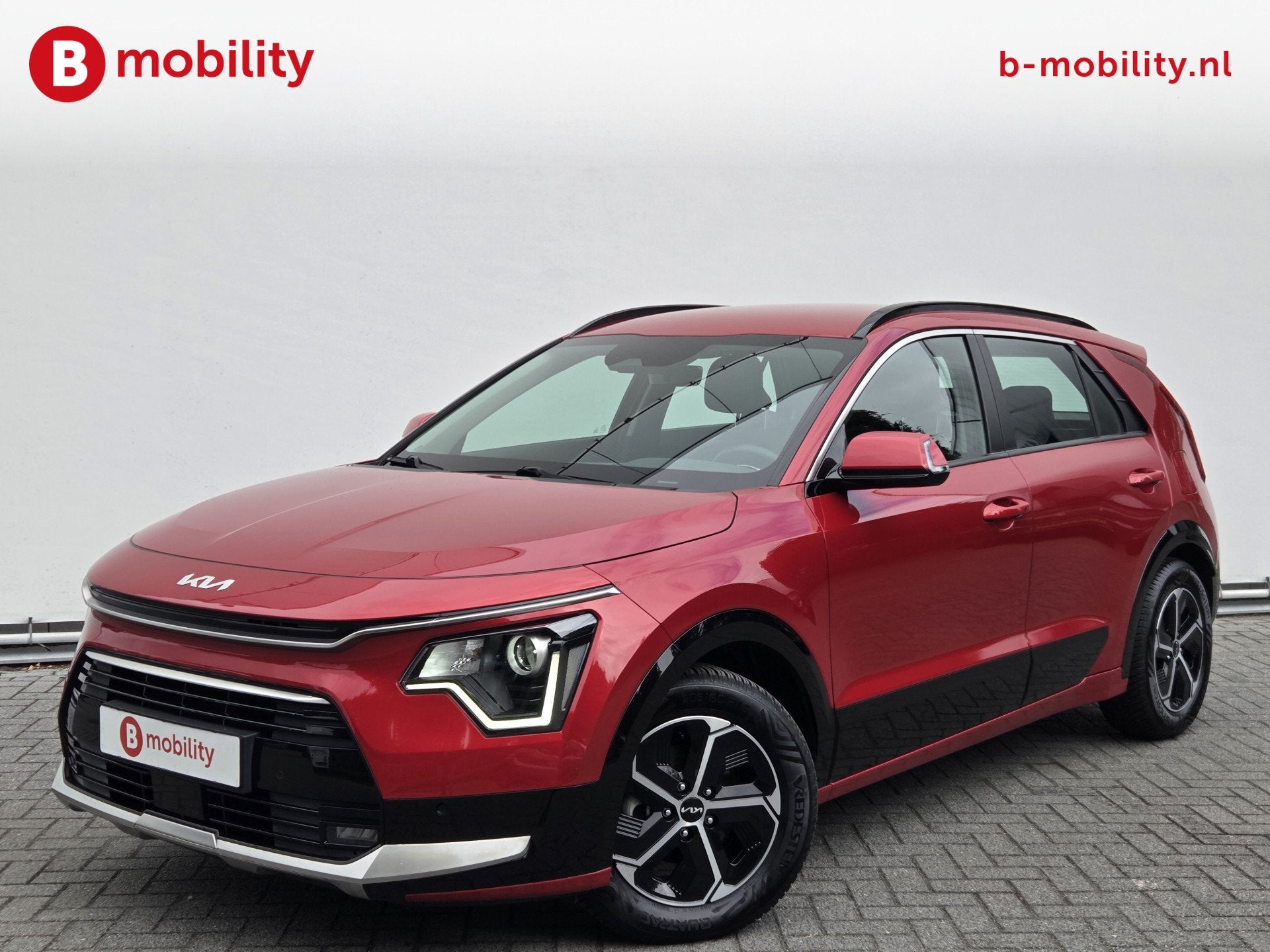 Kia Niro 1.6 GDi Hybrid ExecutiveLine Trekhaak 1300kg NL aut, 1374 kg, Gebruikt, Leder en Stof, 23 km/l