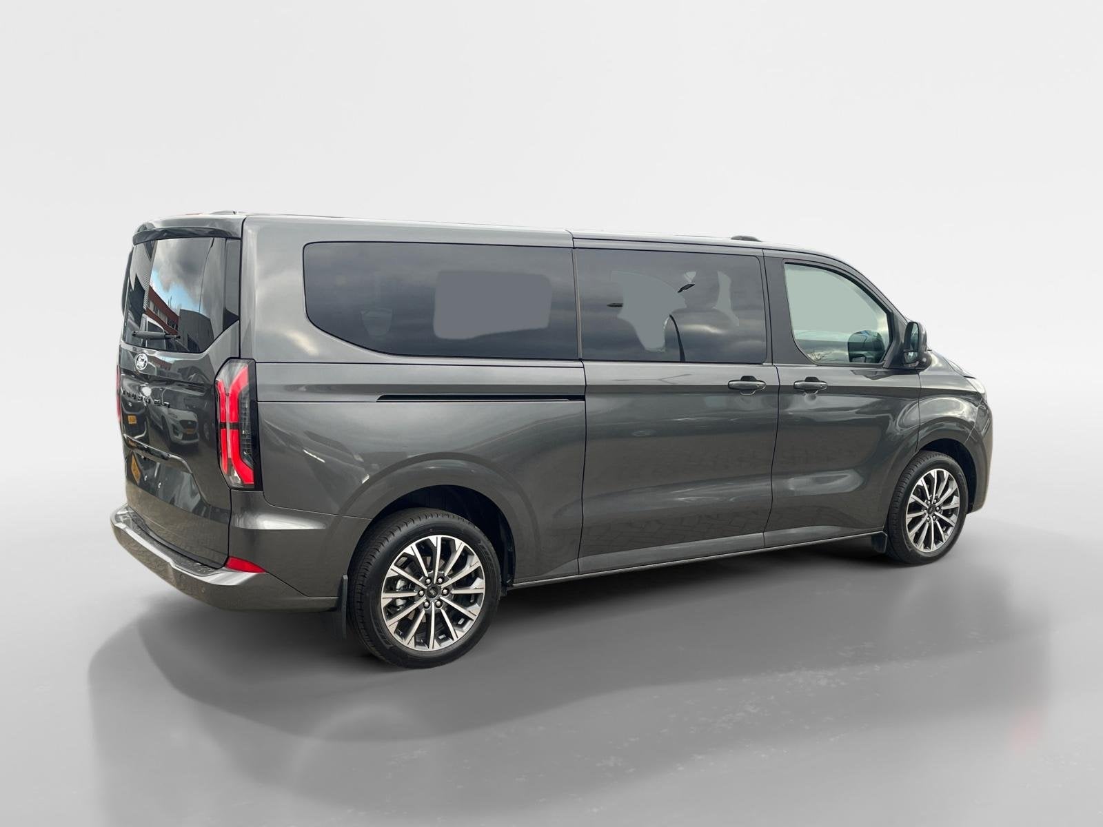 Ford E-Tourneo Custom 340 L2H1 Tourneo Titanium X 8 persoons, Automaat, 12 maanden, 218 pk, Nieuw