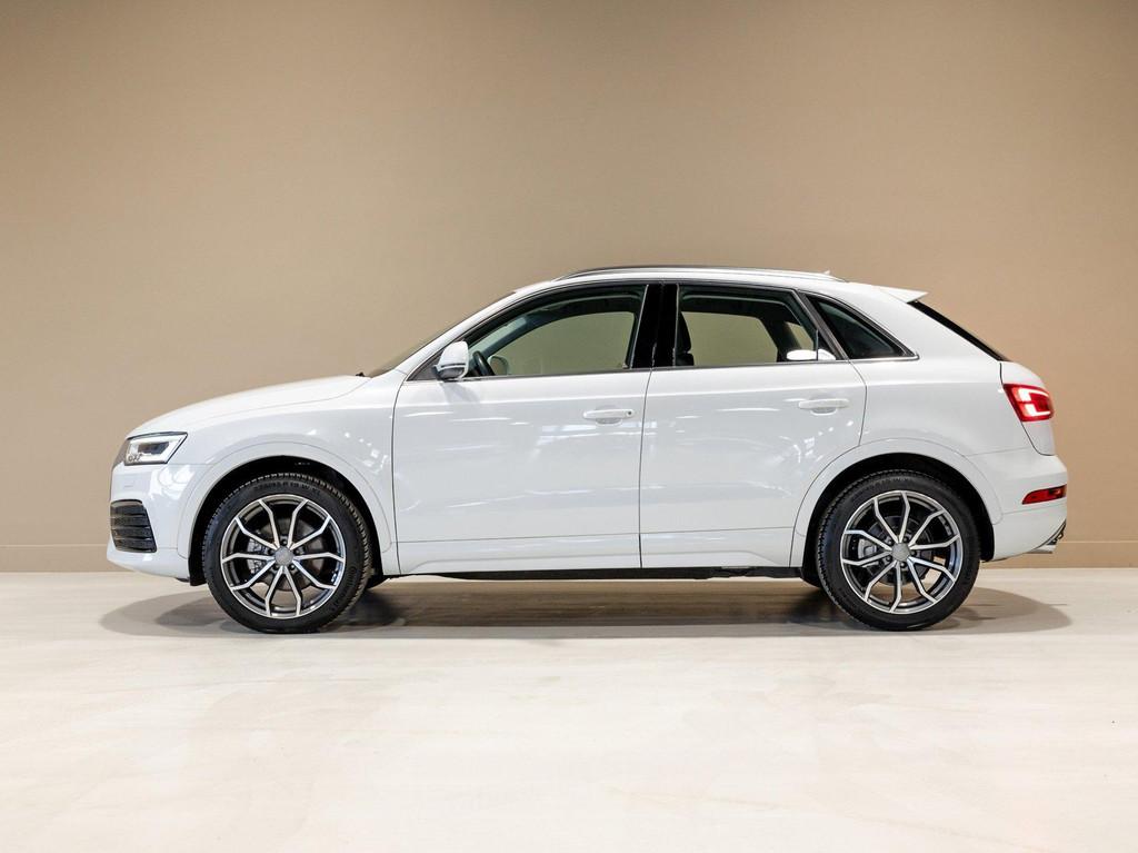 Audi Q3 2.0 TFSI quattro Design / 220pk / Trekhaak / Achteru, Auto's, Automaat, Gebruikt, 4 cilinders, Wit