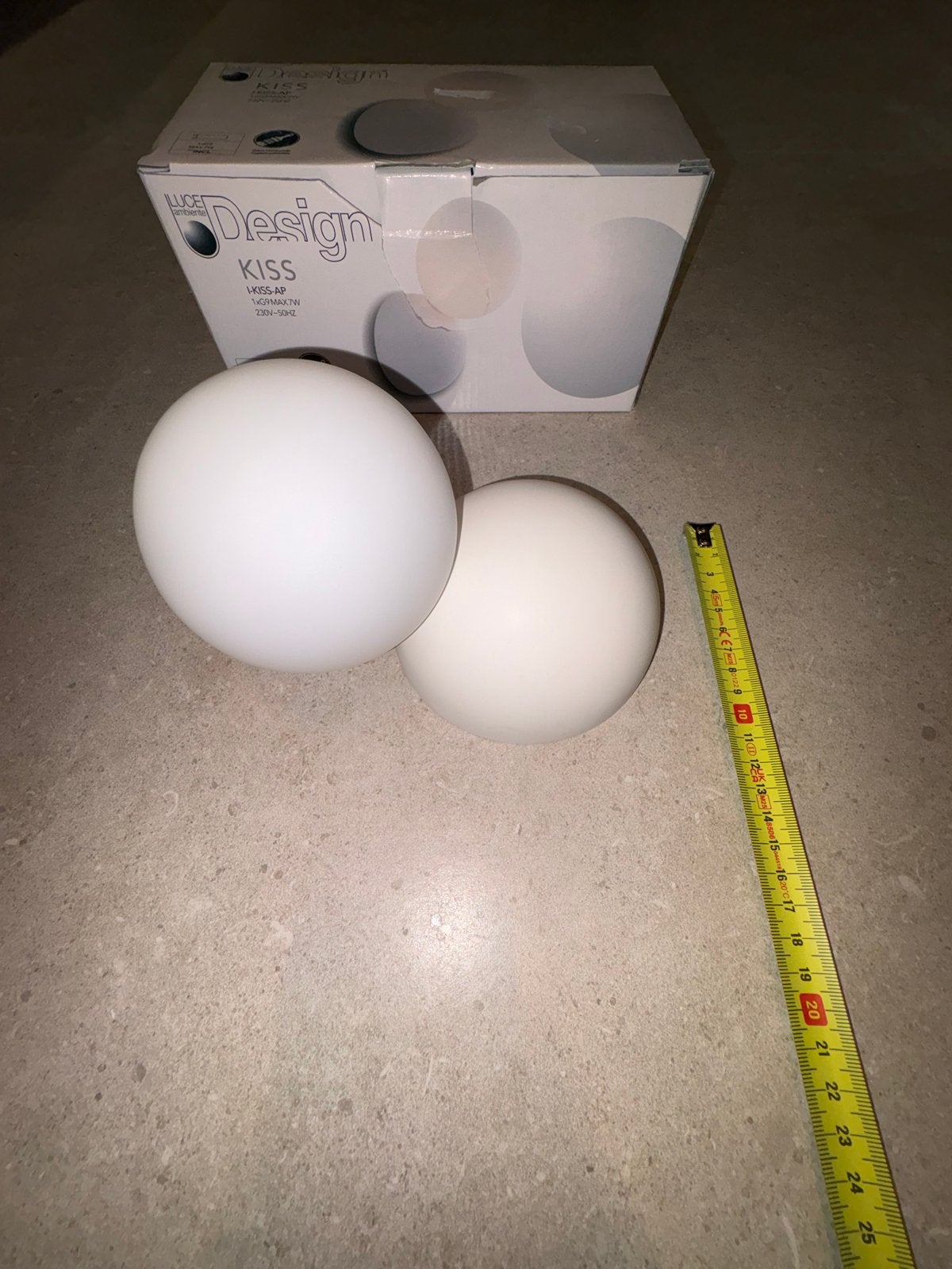 Luce Design Kiss Wandlamp - Glazen Bol met Gips Bolletje, Nieuw, Ophalen of Verzenden, Glas, Lucide