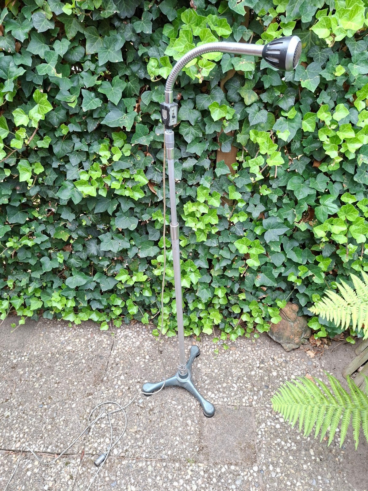 Microfoon met Standaard uit de Jaren '60, Ophalen of Verzenden, Gebruikt