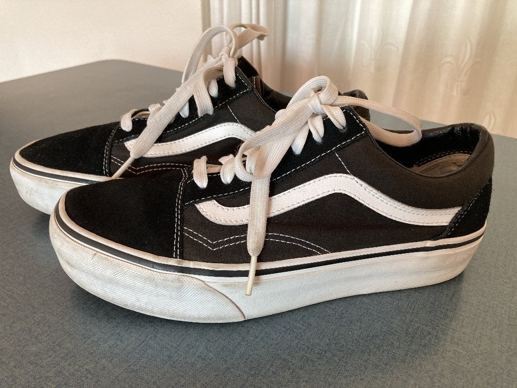 Te koop zwart/witte Vans maat 40., Zwart, Ophalen of Verzenden, Sneakers of Gympen, Vans