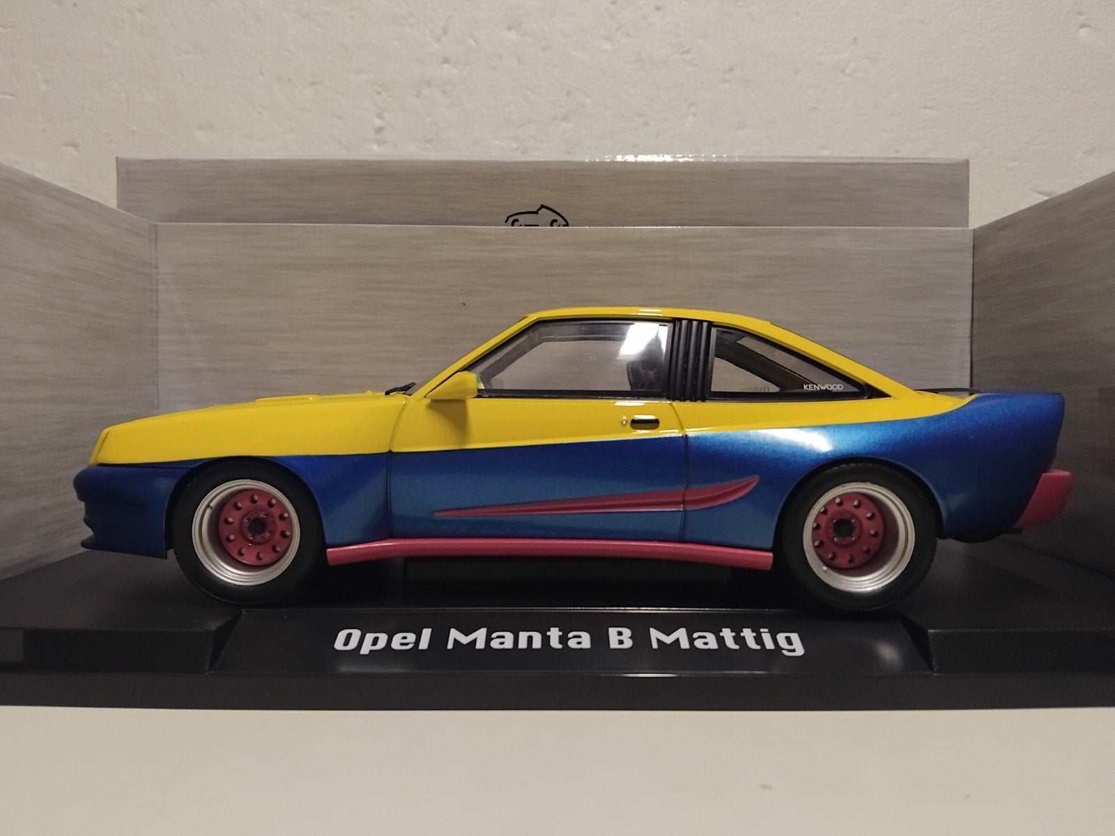 Opel Mante type B Mattig uitvoering Mcg metal 1:18 KRD, Ophalen of Verzenden, Zo goed als nieuw, Auto, Overige merken