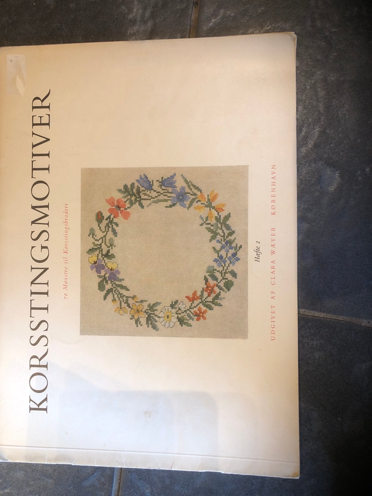 Vintage Borduurpatronen Boek - Kruissteekmotieven, Ophalen of Verzenden, Gebruikt, Handborduren, Patroon