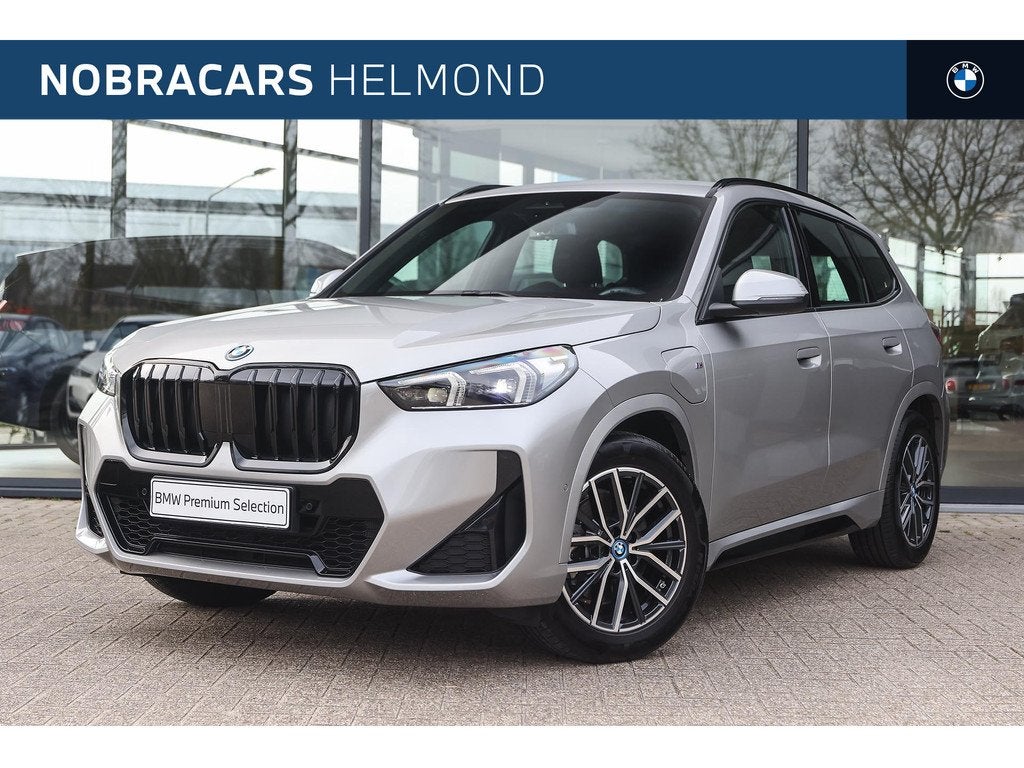 BMW X1 xDrive25e M Sport Automaat / Sportstoelen / Achteruit, Auto's, BMW, Bedrijf, Te koop, X1, 4x4, Achteruitrijcamera, Alarm
