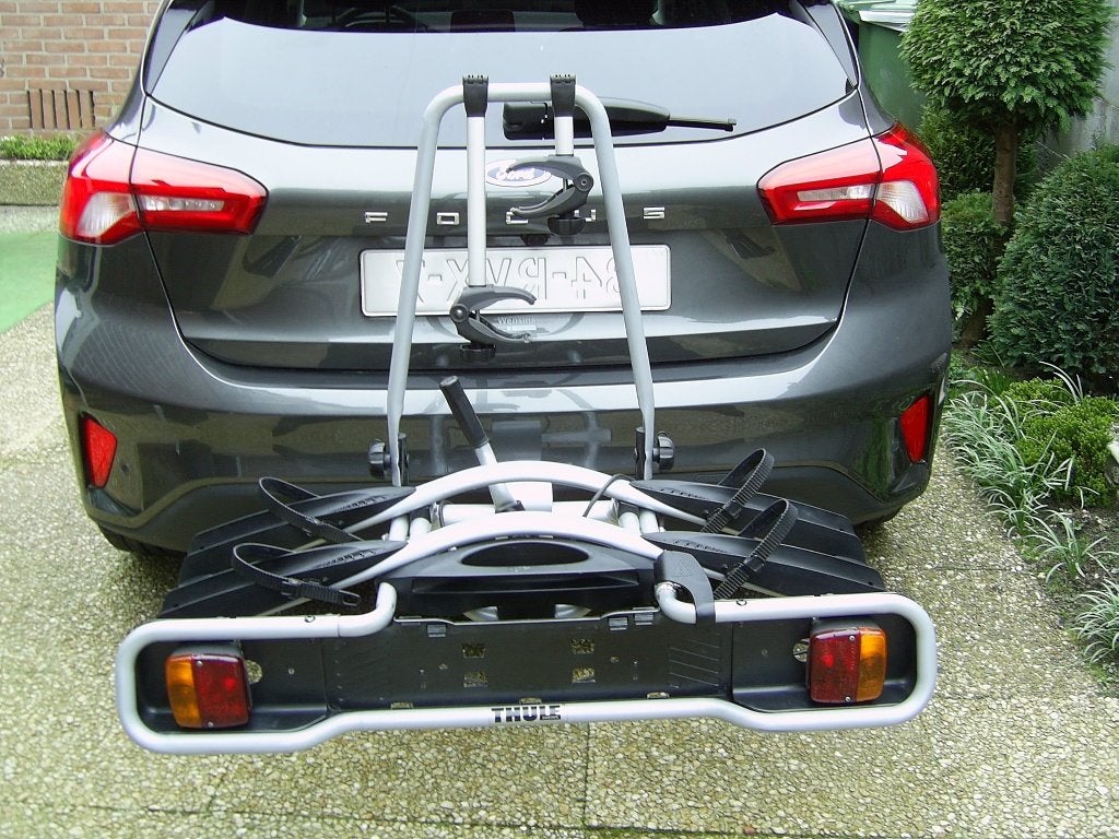 Compacte stabiele Thule EuroWay 945 kantelbare fietsendrager, Ophalen, 2 fietsen, Gebruikt, Trekhaakdrager