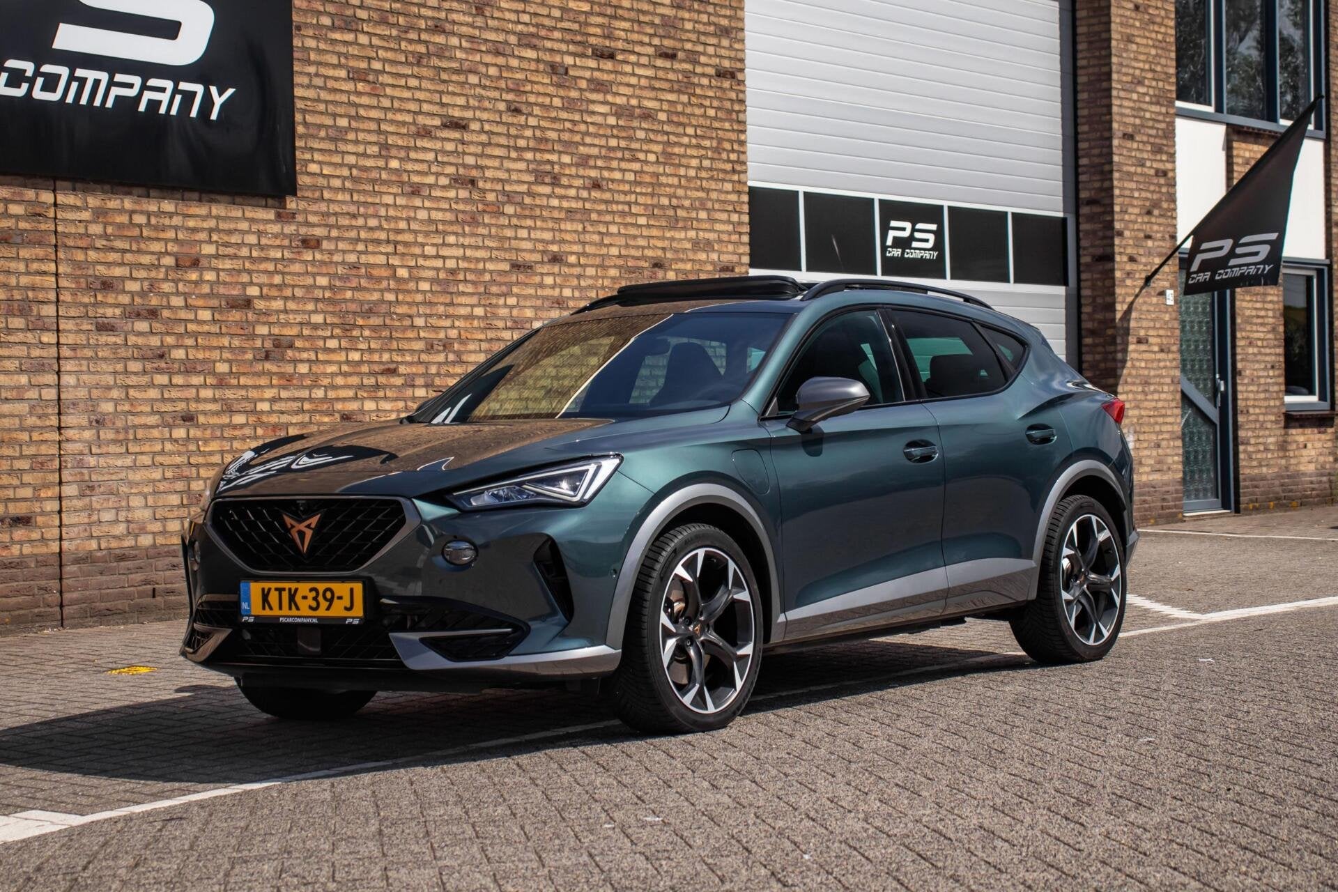 CUPRA Formentor 1.4 e-Hybrid VZ Performance, BTW, Pano, ACC, Auto's, Dealer onderhouden, Gebruikt, Zwart, 4 cilinders