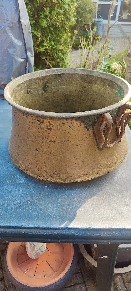 Antieke ged. koperen bak, Ophalen, Koper
