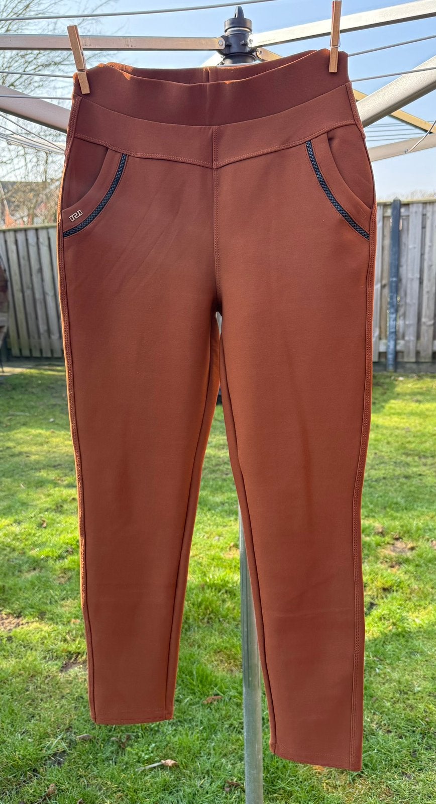 Yu&Me broek bruin, Kleding | Dames, Broeken en Pantalons, Maat 38/40 (M), Bruin, Ophalen of Verzenden, Zo goed als nieuw