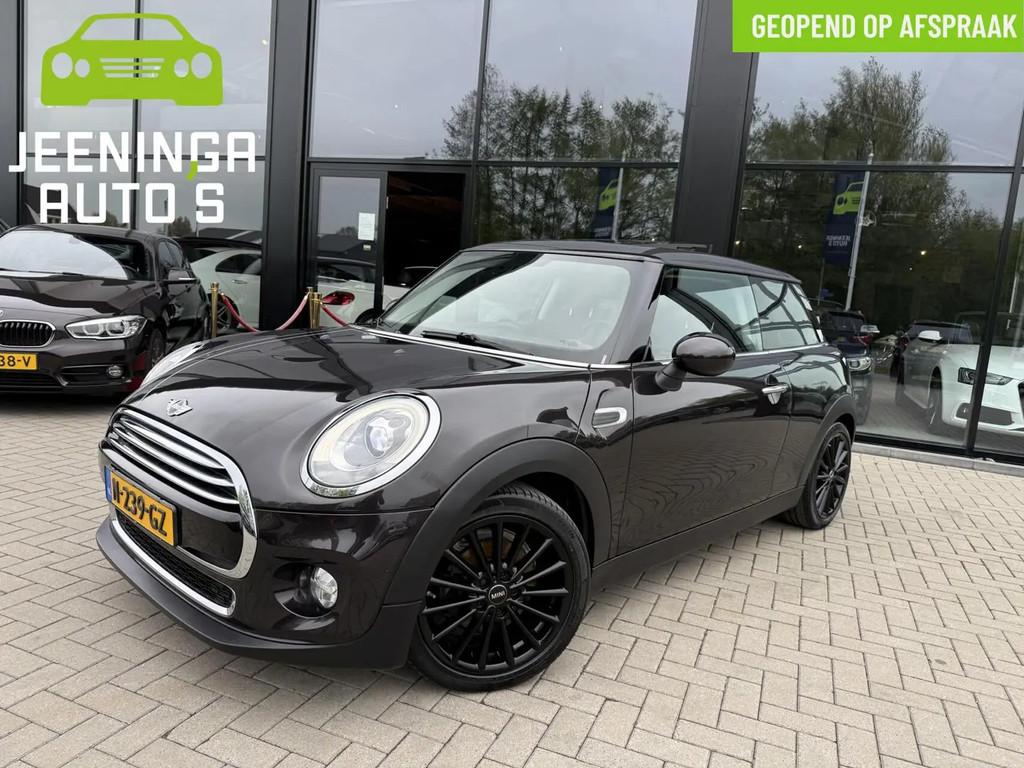 MINI Mini 1.5 Cooper Chili Serious Business|Pan € 8.900,00, 136 pk, Gebruikt, Bruin, 4 stoelen