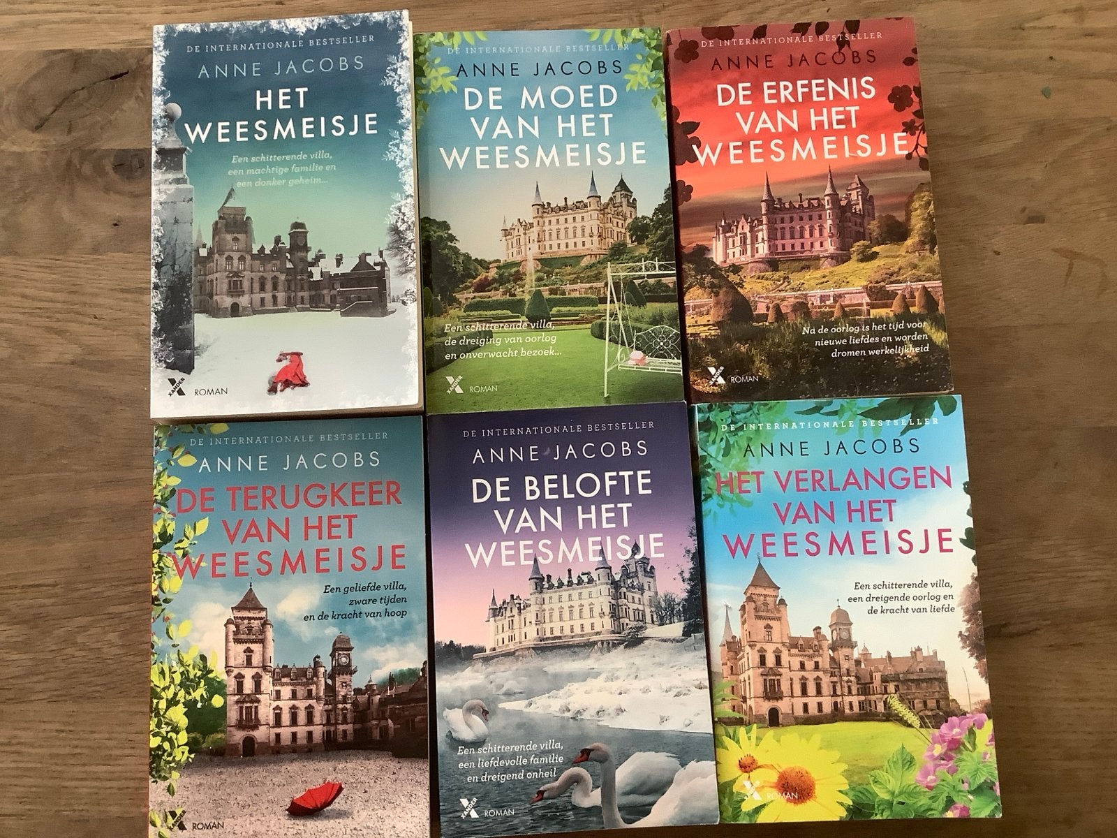 De Weesmeisje Serie - Complete Set van 6 Boeken, Boeken, Ophalen of Verzenden, Zo goed als nieuw, Nederland