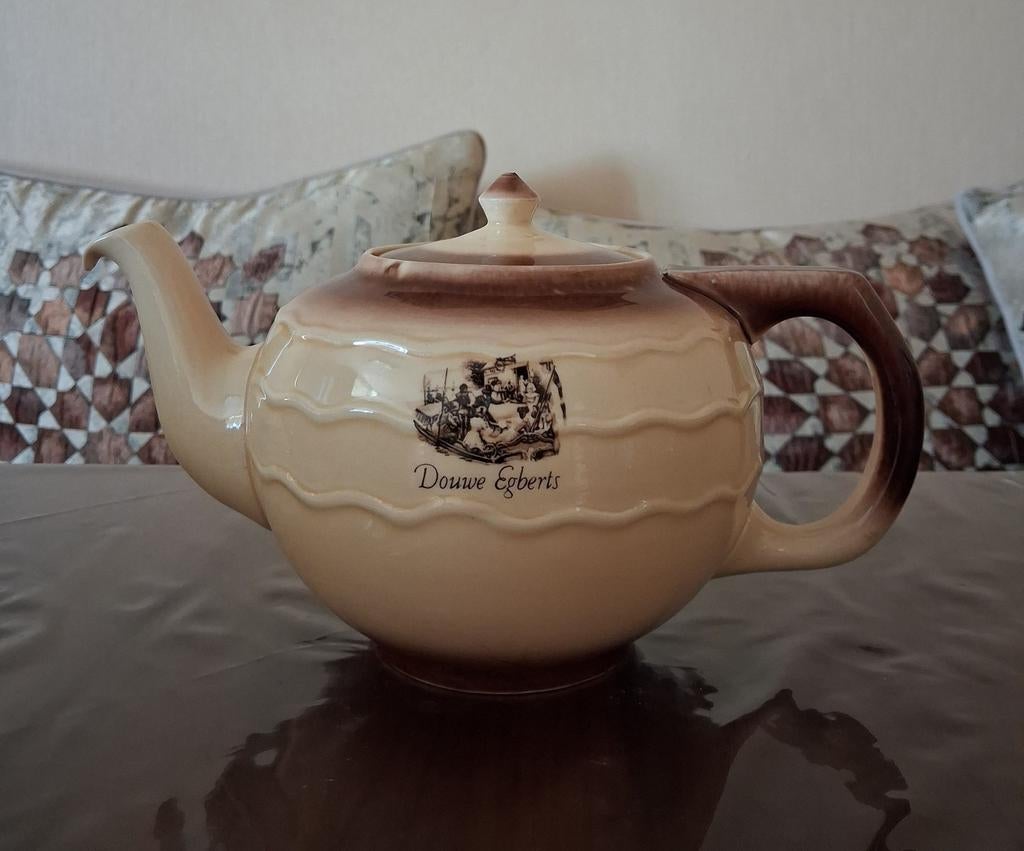 Douwe Egberts theepot voor verzamelaars, Verzamelen, Overige Verzamelen, Gebruikt, Ophalen of Verzenden