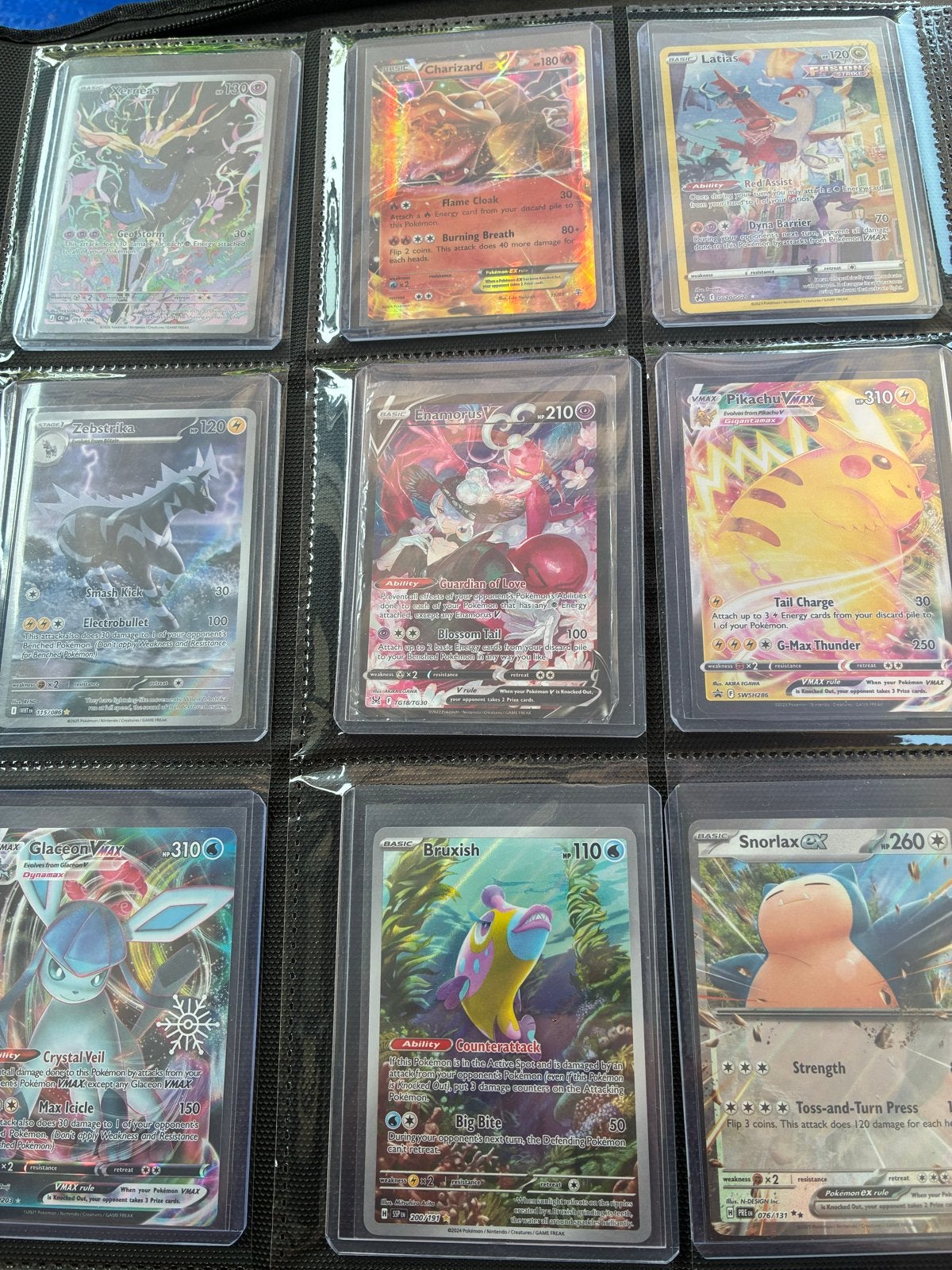 Zeldzame Pokémon Kaarten Collectie - Charizard, Pikachu VMAX, Ophalen of Verzenden, Zo goed als nieuw, Meerdere kaarten, Foil
