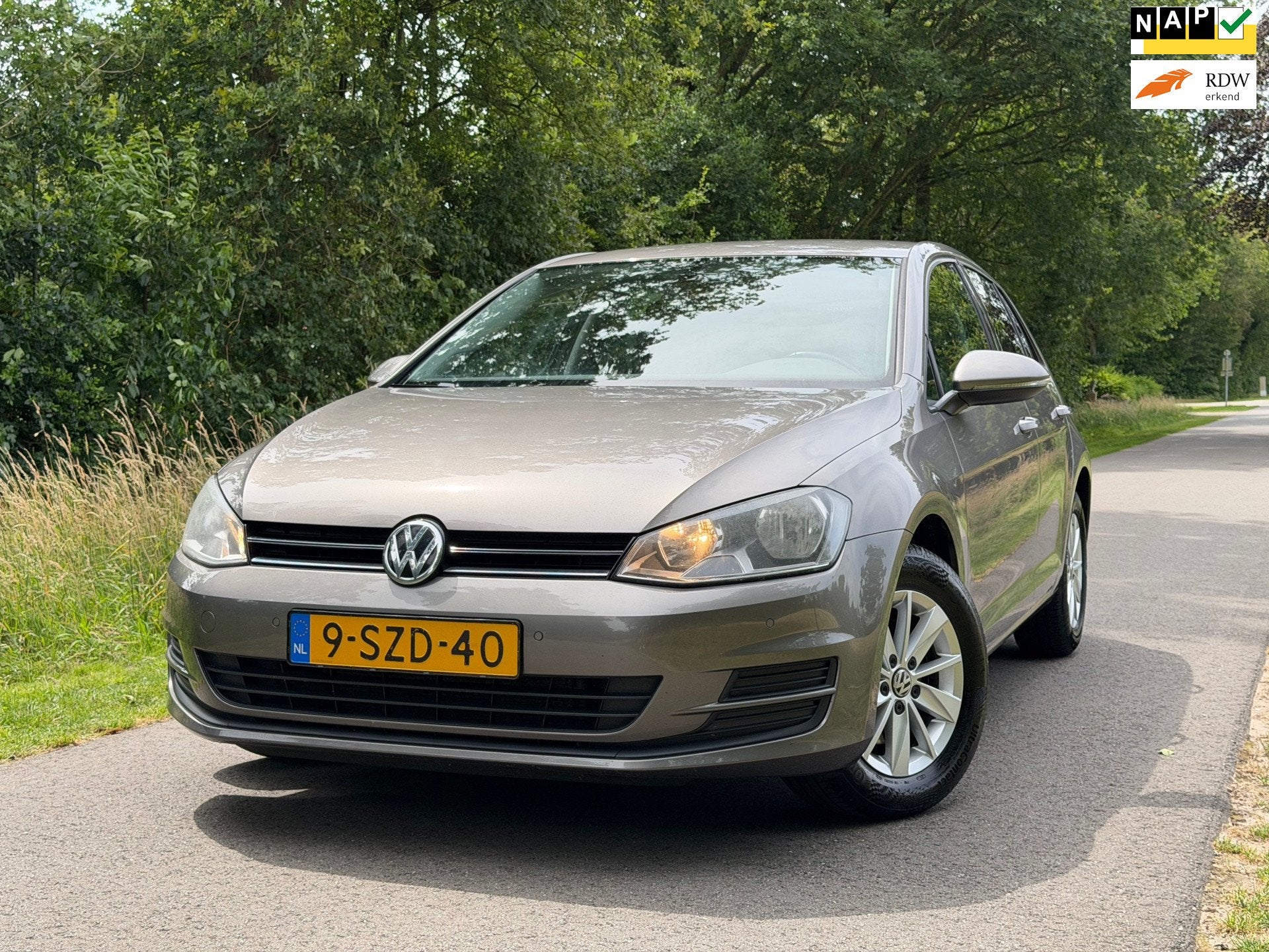 Volkswagen Golf 1.2 TSI Comfortline | Navi + Cruise + Airco, Voorwielaandrijving, Euro 5, Stof, Gebruikt