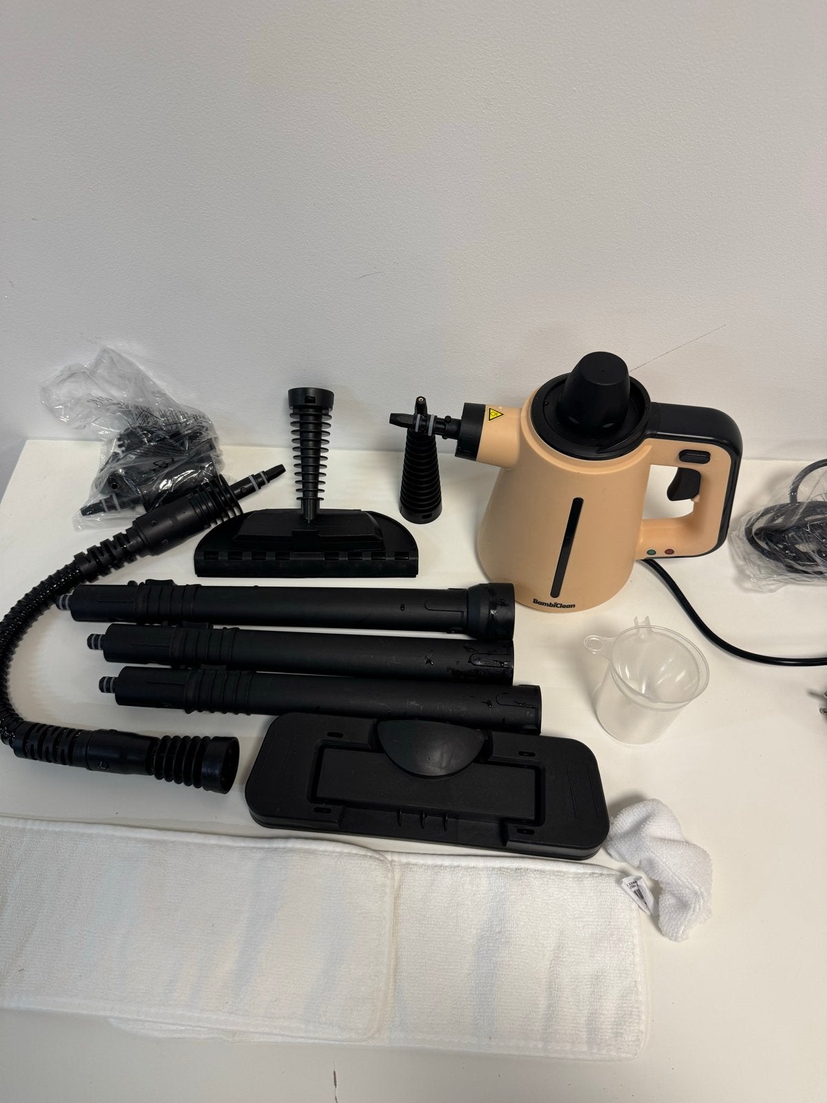 BambiClean Stoomreiniger met accessoires - Zo goed als nieuw, Ophalen of Verzenden, Zo goed als nieuw, Stoomreiniger