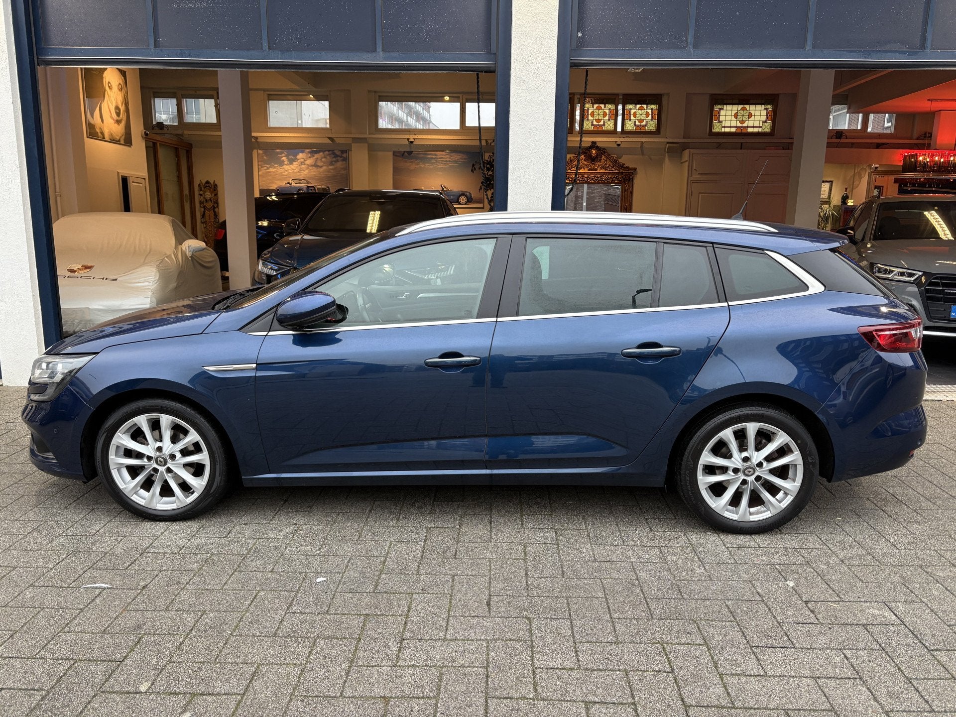 Renault Mégane Estate 1.2 TCe Série Signature Exclusiv FUL, Gebruikt, Euro 6, 4 cilinders, Blauw