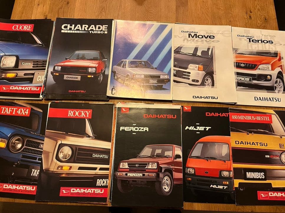 Grote partij nederlandse Daihatsu folders vanaf circa 1980, Ophalen of Verzenden, Zo goed als nieuw, Overige merken