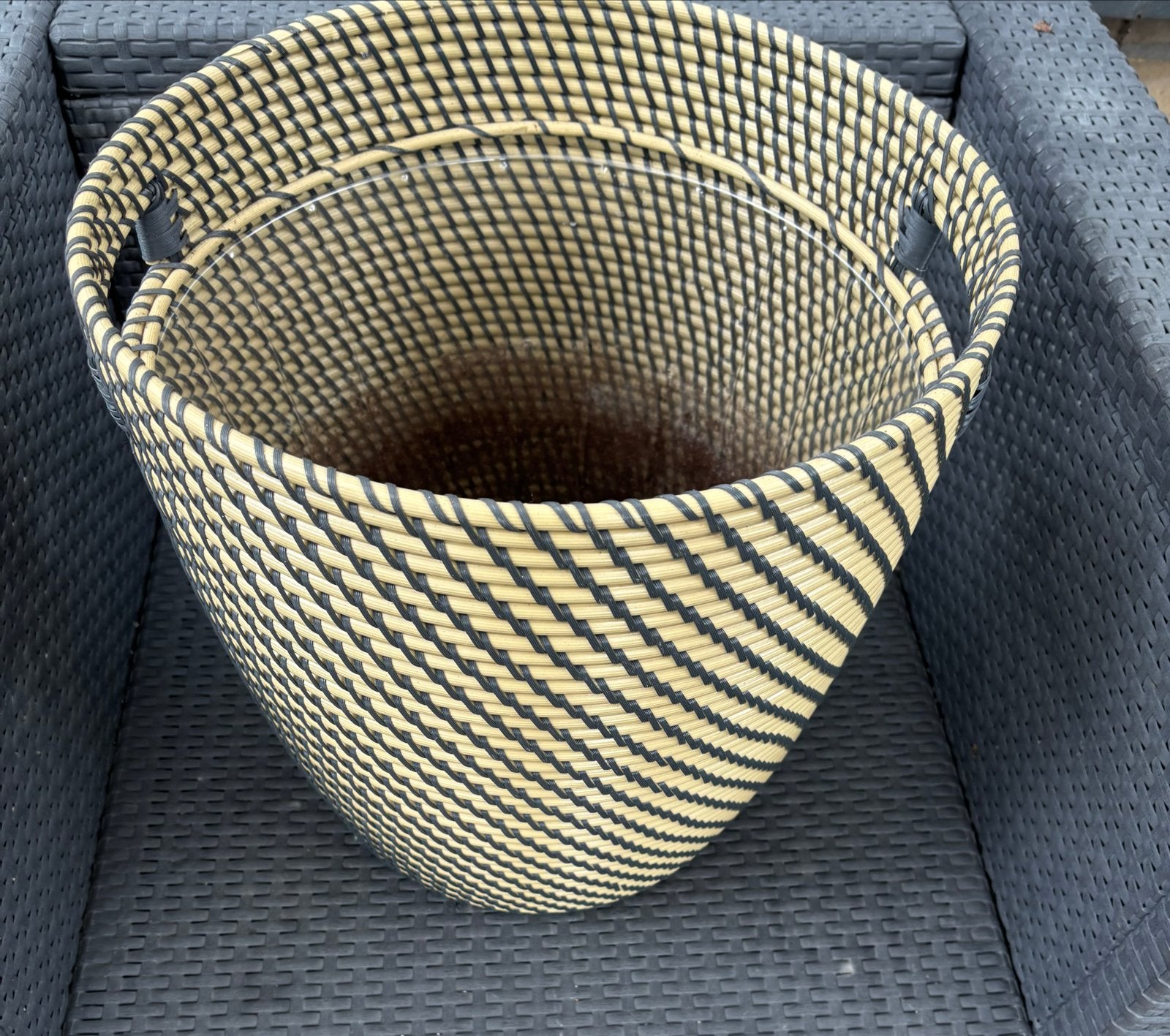Ikea Ragkorn Sierpot - Donkergrijs/beige (39 cm hoog), Tuin en Terras, Kunststof, Gebruikt, Rond, Binnen