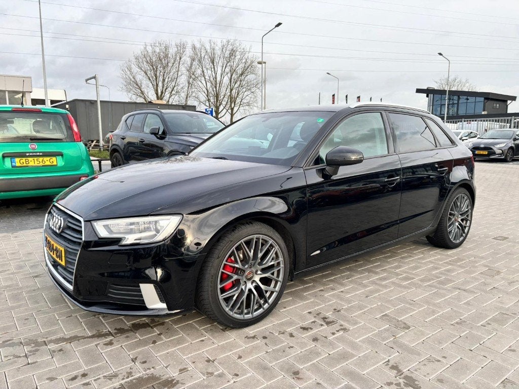 Audi A3 1.4 Tfsi 110KW Sportback 2016 Zwart, Auto's, 4 cilinders, Leder en Stof, Zwart, 1395 cc