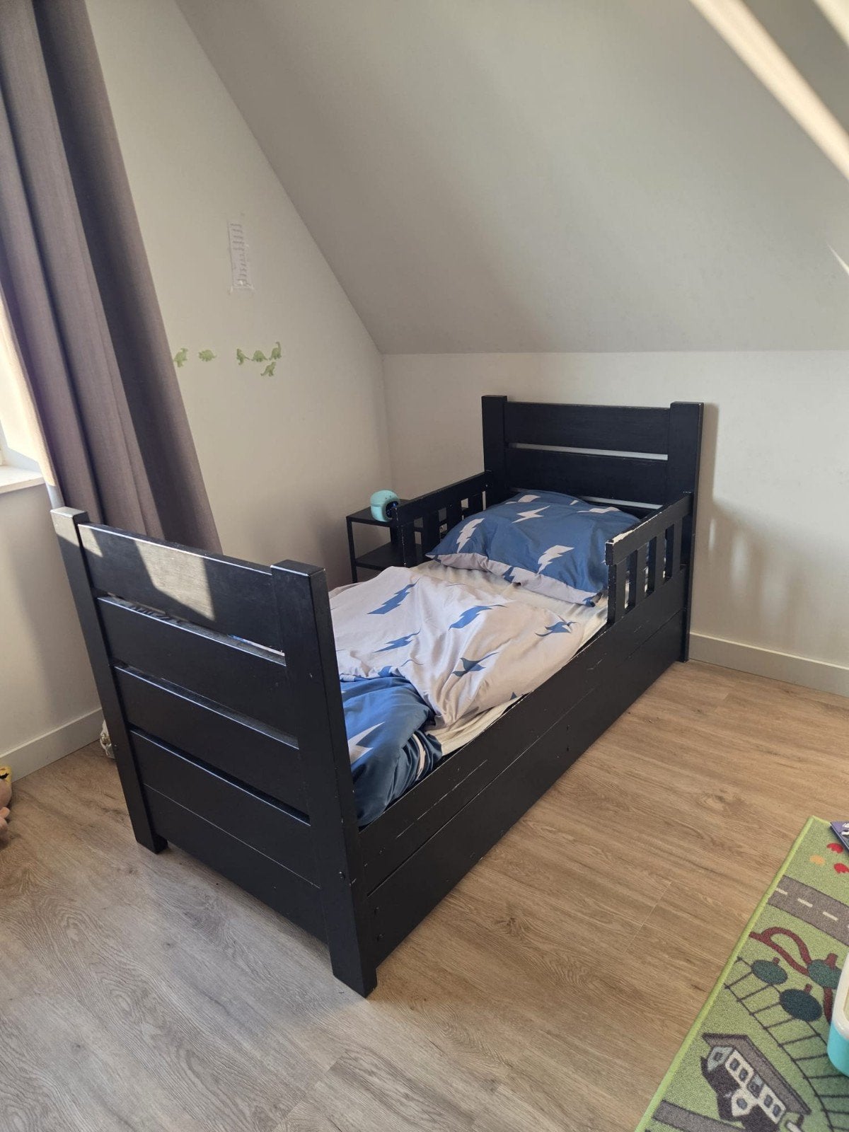 Peuterbed met lade, Ophalen, Gebruikt, Zwart, Overige maten