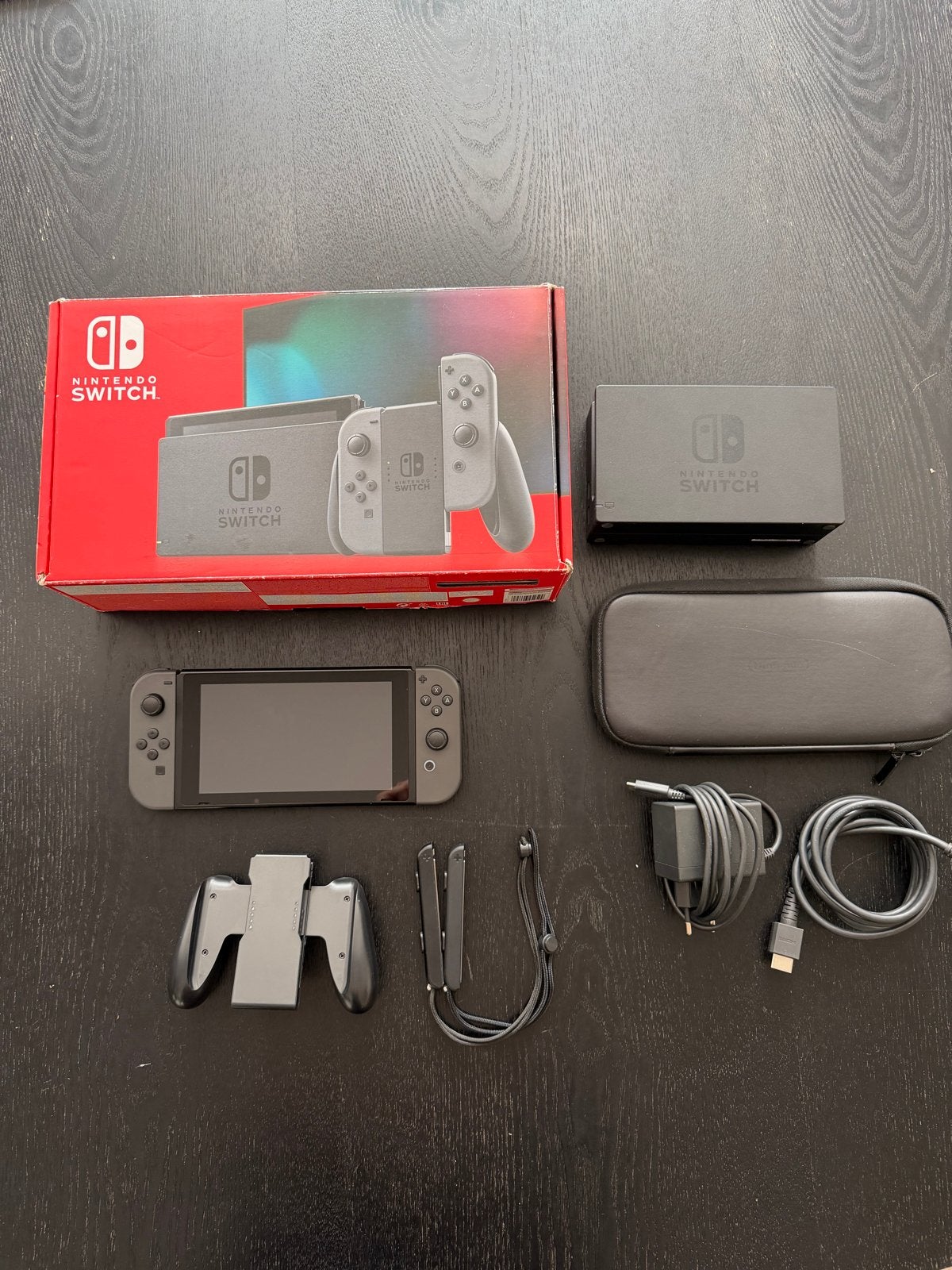 Nintendo Switch V2 compleet in topconditie, Spelcomputers en Games, Spelcomputers | Nintendo Switch, Verzenden, Zo goed als nieuw