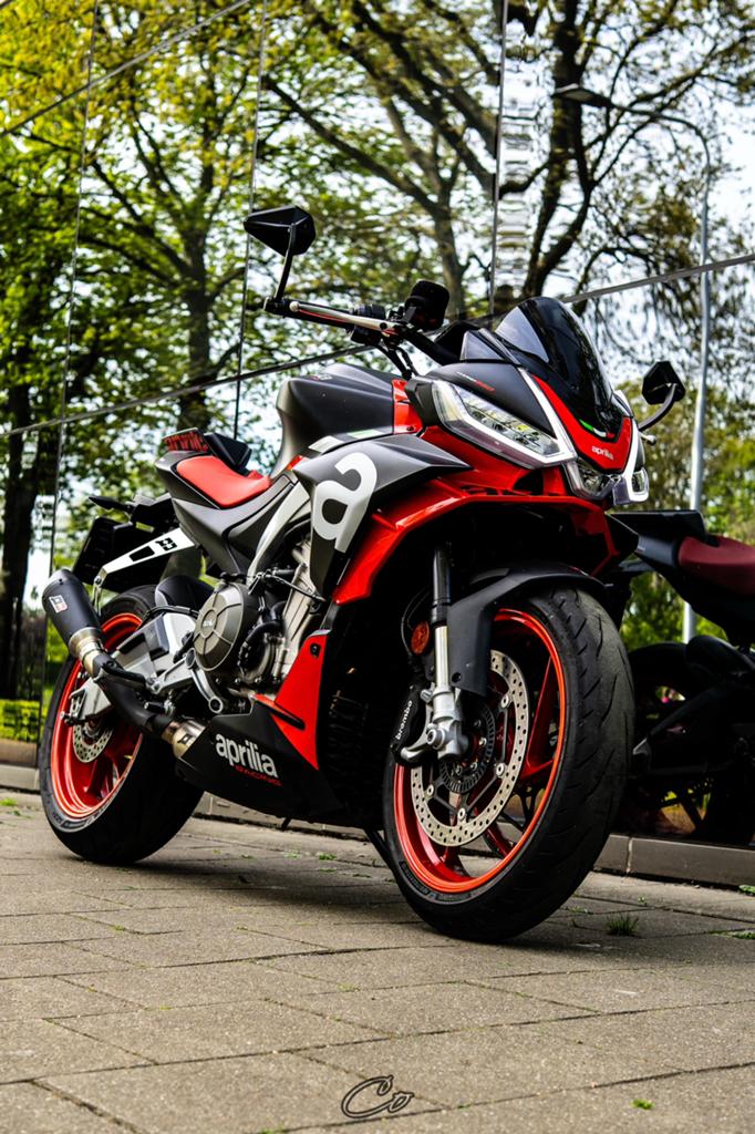 Aprilia Tuono 660 | 2023 | Full option, verlengde garantie, Motoren, 2 cilinders, Motorrijbewijs A, Particulier, Meer dan 35 kW