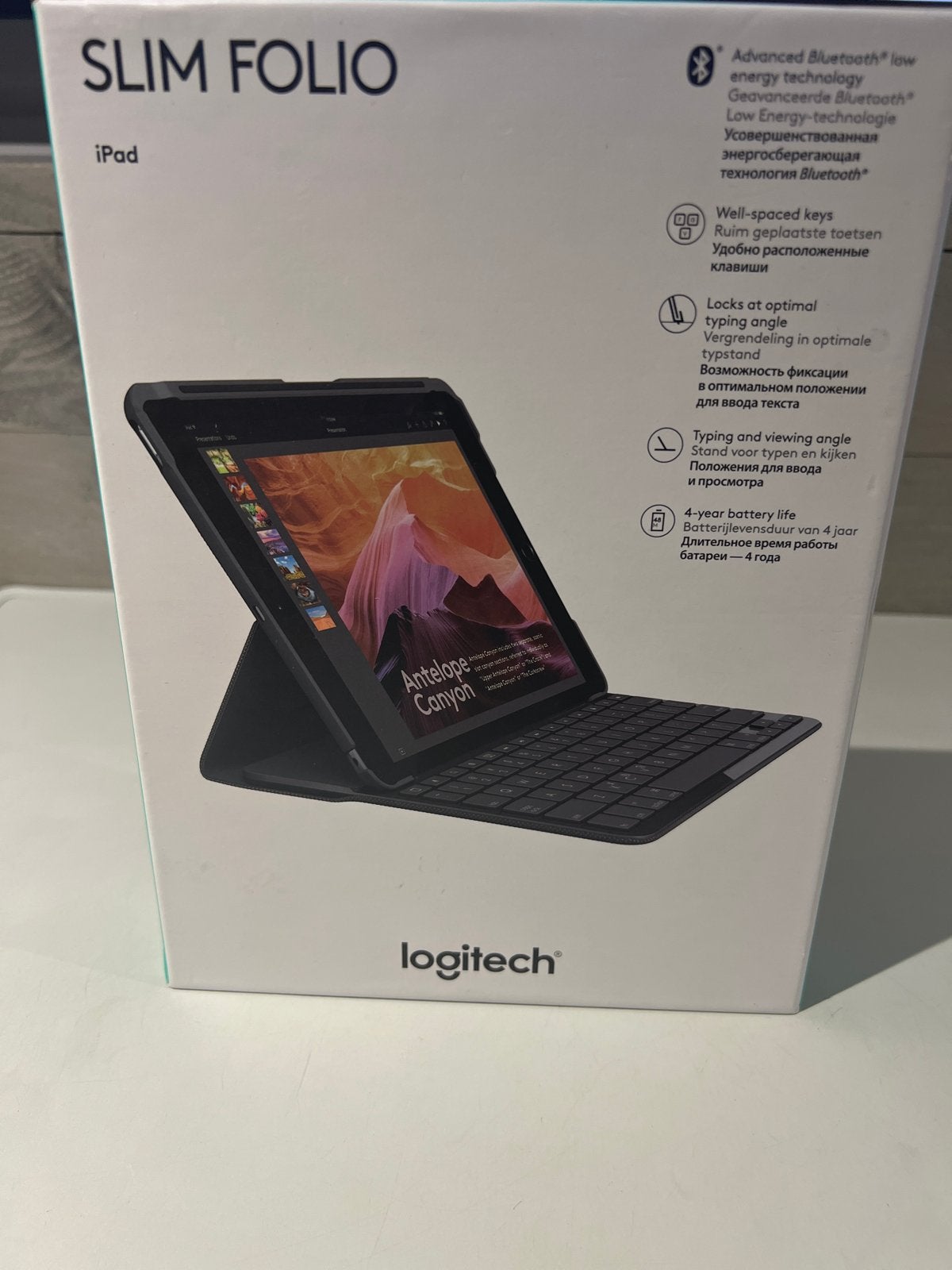 Logitech Slim Folio iPad toetsenbord hoes - Nieuw in doos, Computers en Software, Tablet-hoezen, N, N, Nieuw, Ophalen of Verzenden