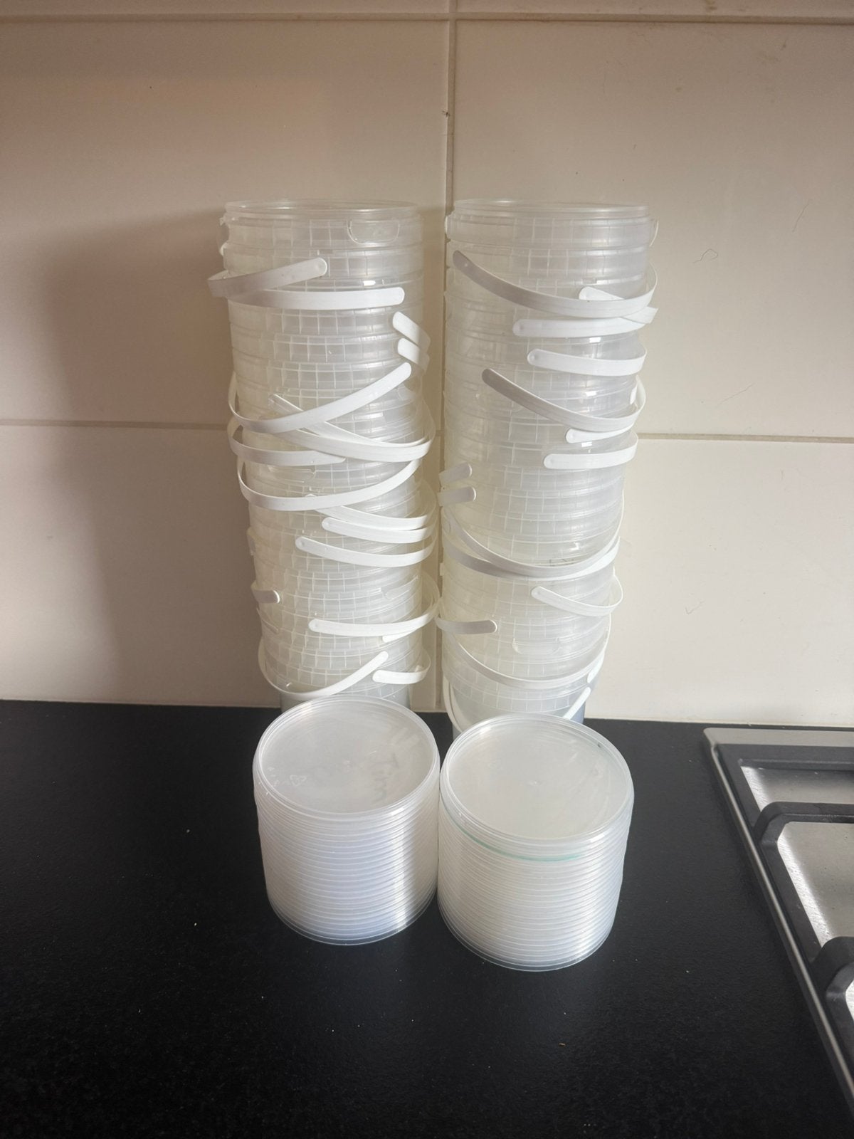 Lege emmertjes en bakjes, Ophalen, Gebruikt
