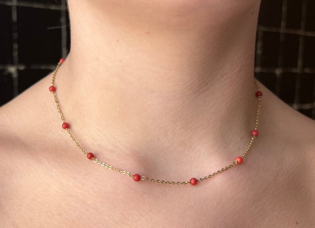 Bloedkoraal fraaie 18k gouden dames ketting fantasie vintage, Voordeelsieraden, Verzenden, Zo goed als nieuw, Met edelsteen