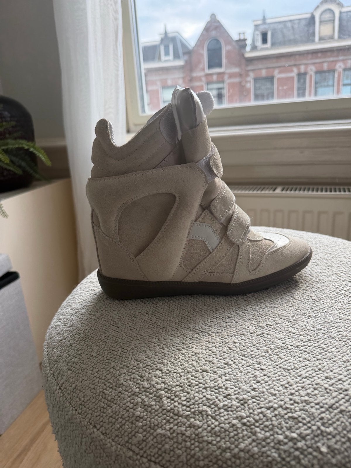 Isabel Marant Bekett sneakers, Kleding | Dames, Ophalen of Verzenden, Zo goed als nieuw, Beige, Sneakers of Gympen
