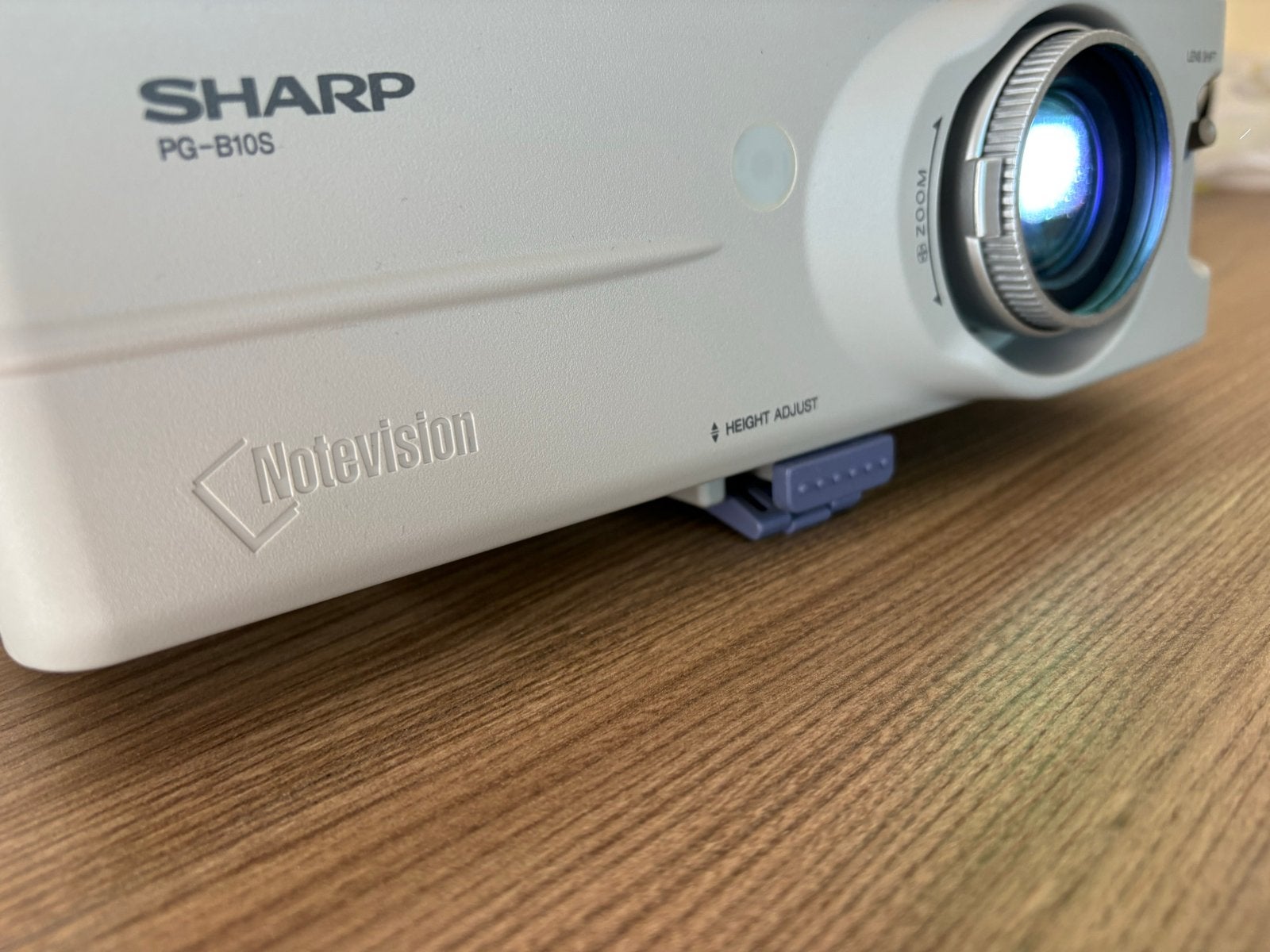 Sharp PG-B10S Beamer - Compact en Functioneel, Ophalen, Gebruikt, LCD, Overige resoluties