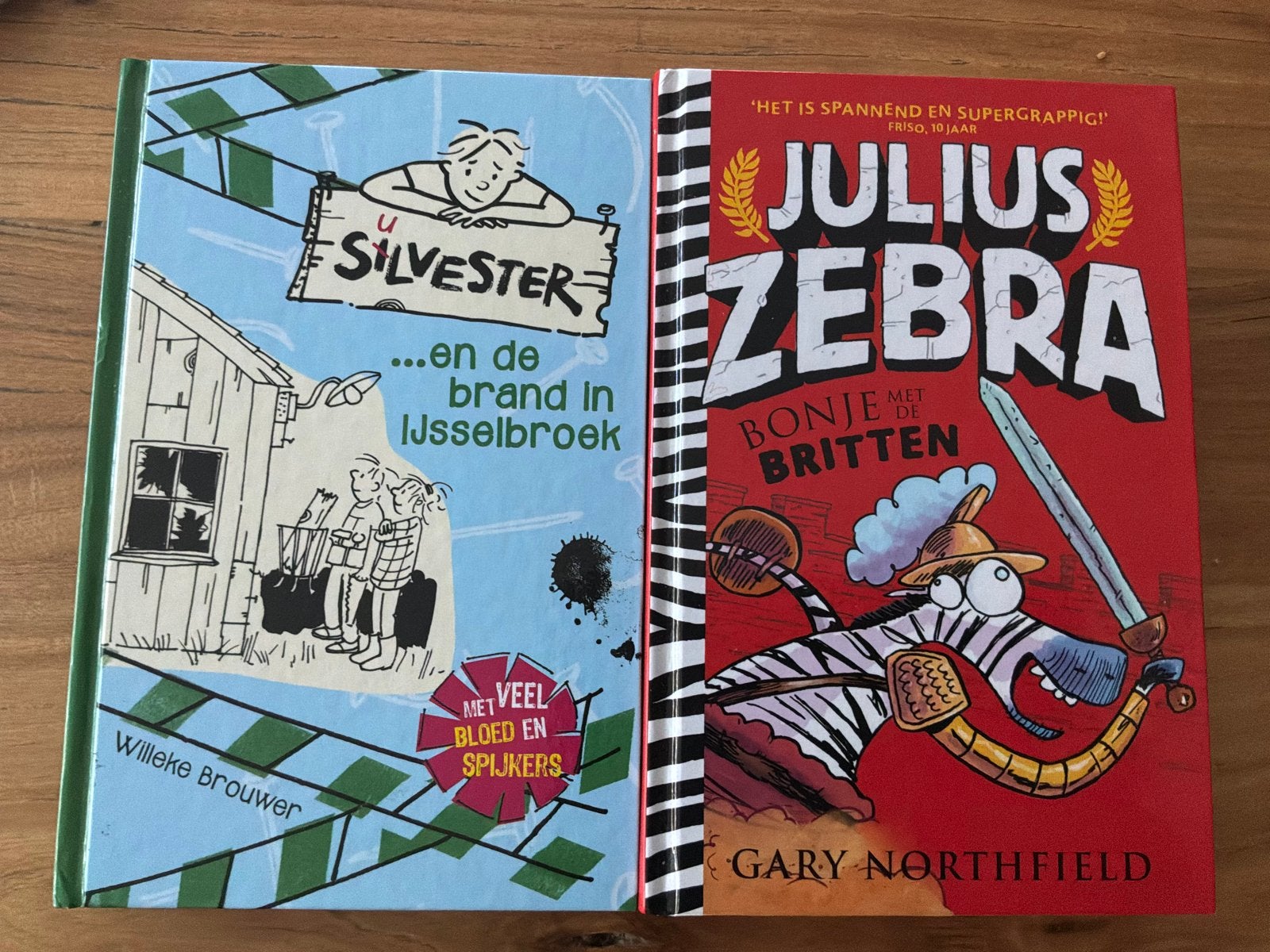 2 kinderboeken: Silvester en Julius Zebra, Ophalen of Verzenden, Zo goed als nieuw, Fictie