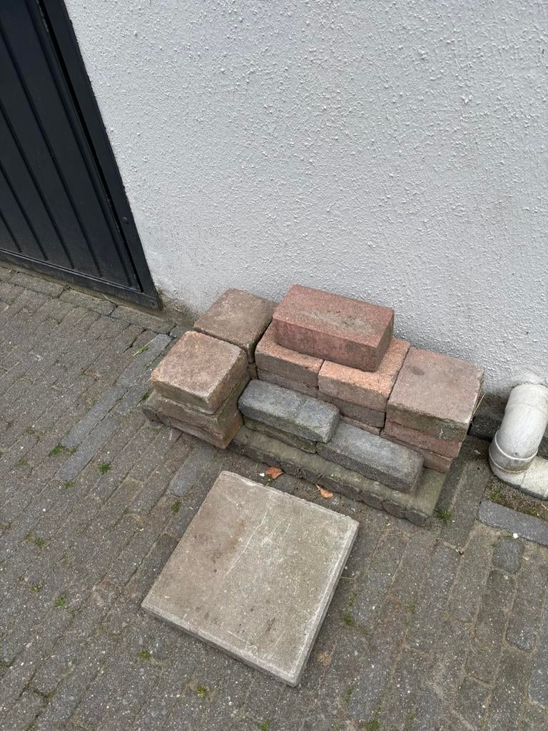 Gratis stenen, Tuin en Terras, Tegels en Klinkers, Ophalen, Gebruikt, Klinkers, Minder dan 5 m²