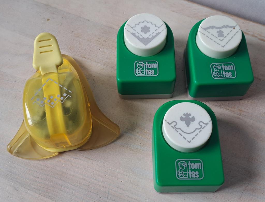 4x papier ponsen oa Tom Tas, Ophalen of Verzenden