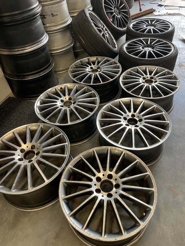 W204 C63 AMG performance package velgen mercedes 19 inch 19”, 19 inch, Velg(en), Ophalen of Verzenden, 235 mm