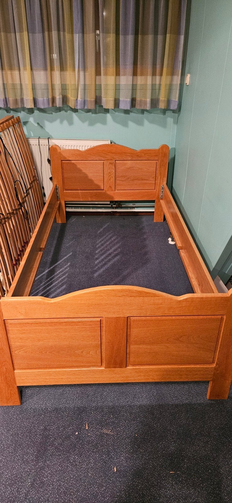 bed, elektrisch kop en voetengedeelte,, Eenpersoons, Ophalen of Verzenden, 200 cm, Hout