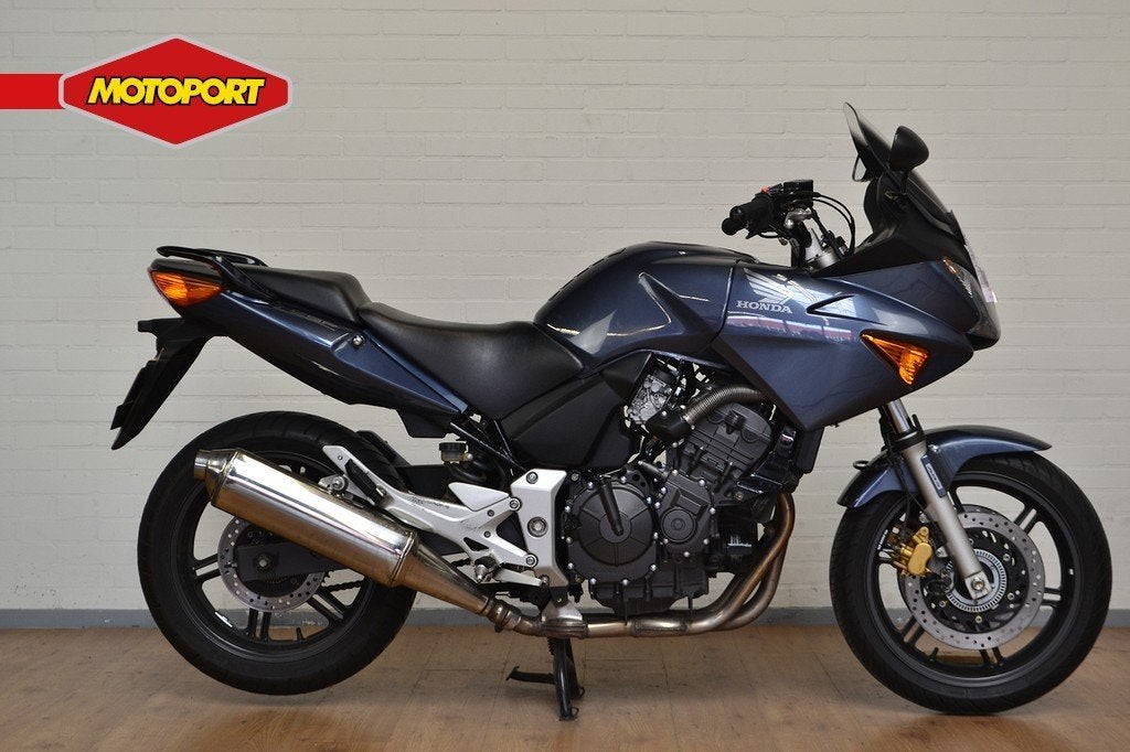 Honda CBF 600 S ABS (bj 2004), Motoren, Motoren | Honda, Dorneveld 180-184
B-1731  Zellik, BE, Honda Motor Europe, Bedrijf, Sport