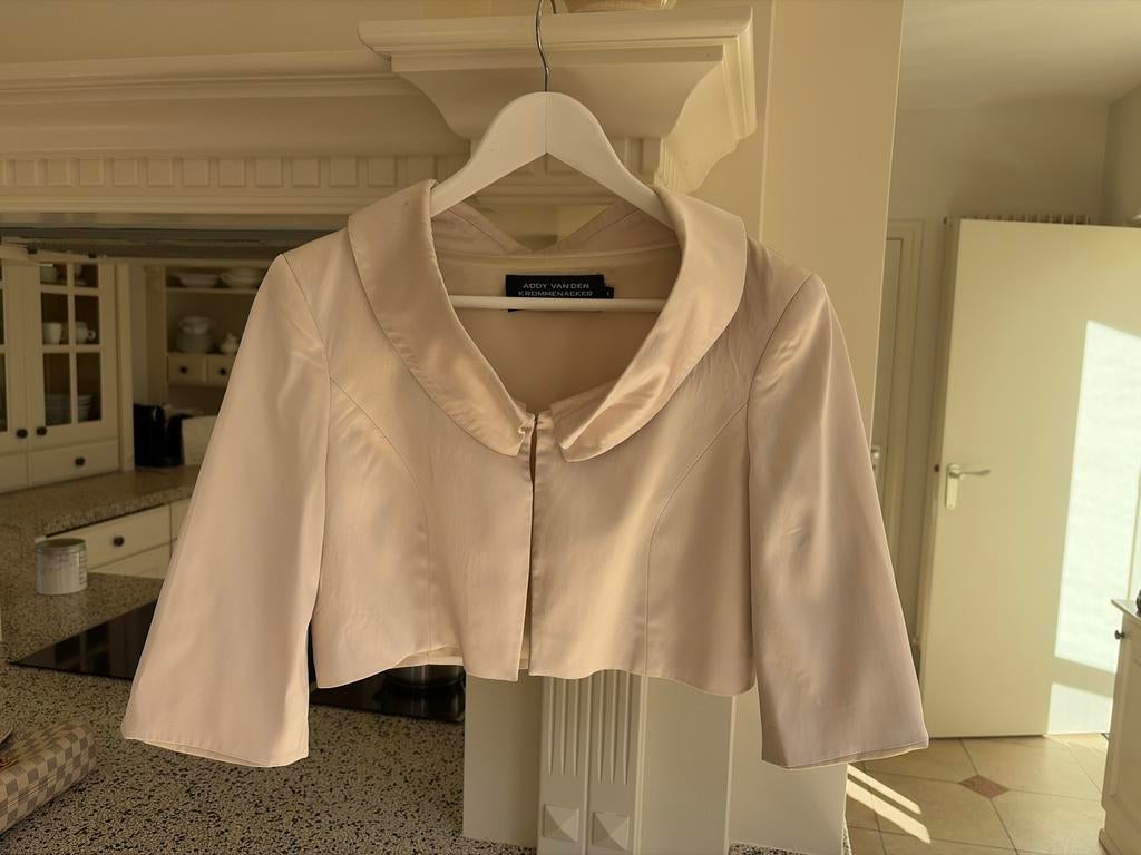 Kort jasje van Addy van den Krommenacker, maat L, Beige, Maat 42/44 (L), Ophalen of Verzenden, Zo goed als nieuw