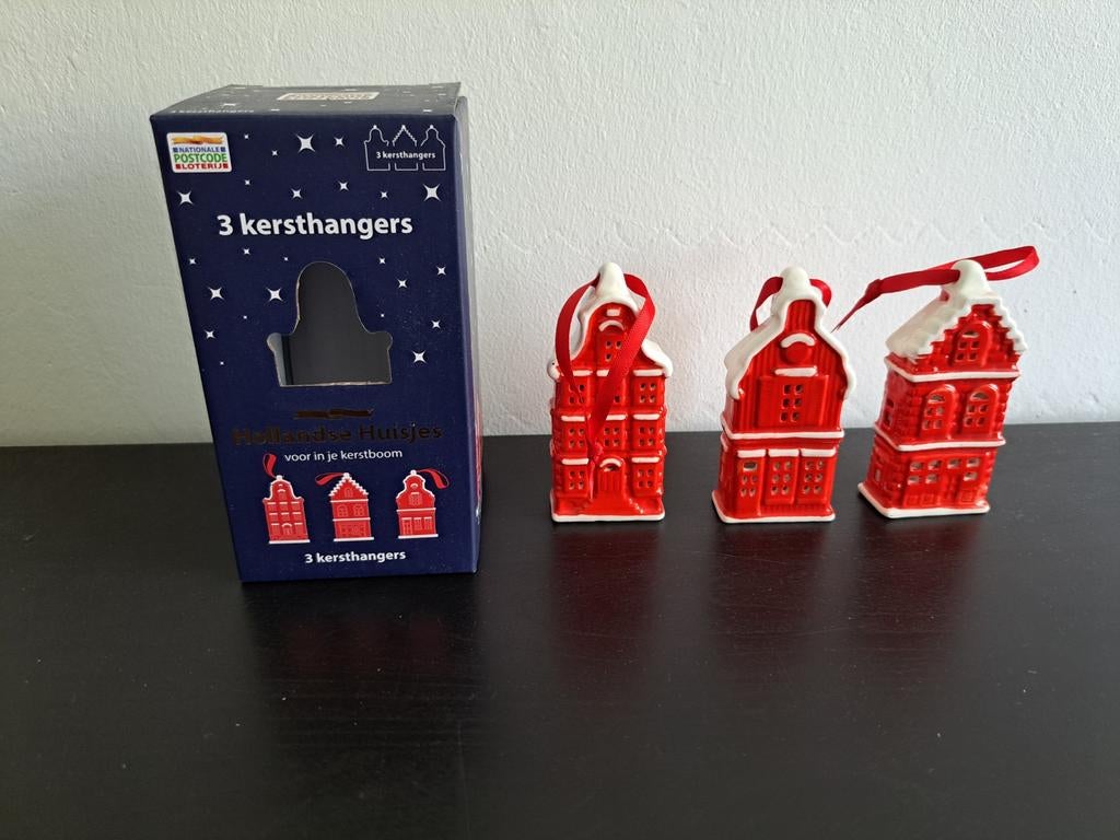 3 kersthangers Hollandse Huisjes Postcode Loterij NIEUW, Diversen, Kerst, Ophalen of Verzenden, Nieuw