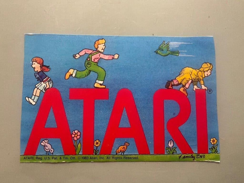 Atari promo sticker uit 1983, Verzamelen, Ophalen of Verzenden, Zo goed als nieuw, Merk