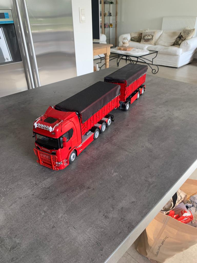 Scania haakarm truck met containerkar en 2 containers, Ophalen of Verzenden, Zo goed als nieuw, Bus of Vrachtwagen, Overige merken