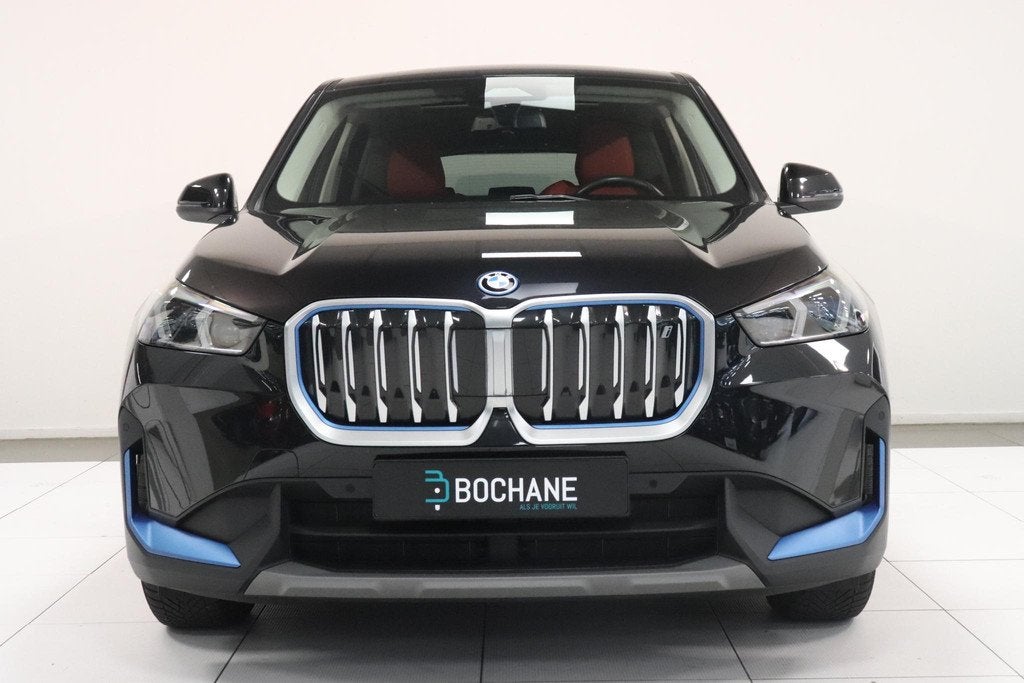 BMW iX1 xDrive30 Launch Edition 67 kWh | PANO | Camera | SoH, Auto's, BMW, Automaat, Stof, Gebruikt, Met garantie (alle)