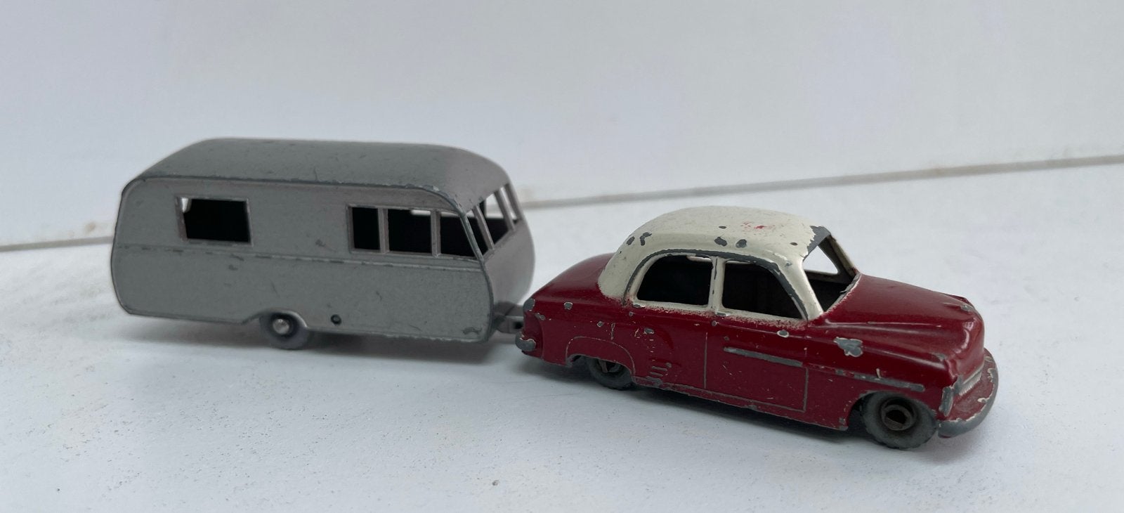Vintage Lesney Matchbox auto met caravan, Verzenden, Gebruikt, Auto, Lesney